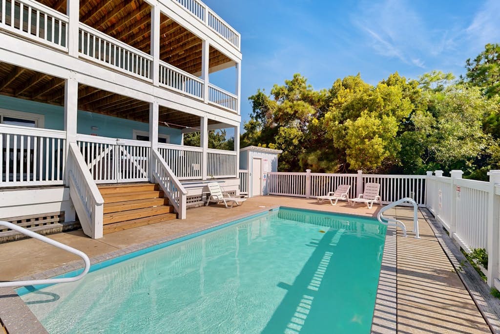 Lakefront home with private pool, hot tub, & pool table