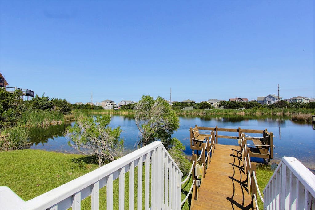 Waterfront home with private pool, hot tub, pool table & theater- near the beach