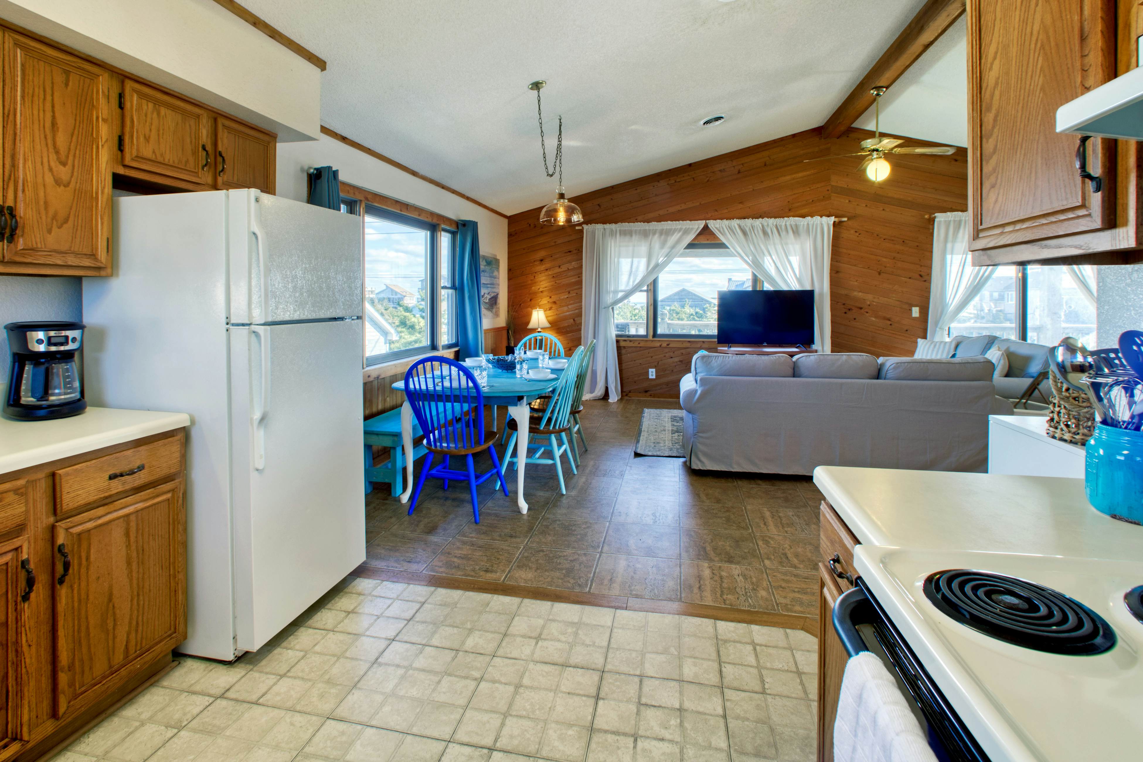 AV774 1 Good Life 774