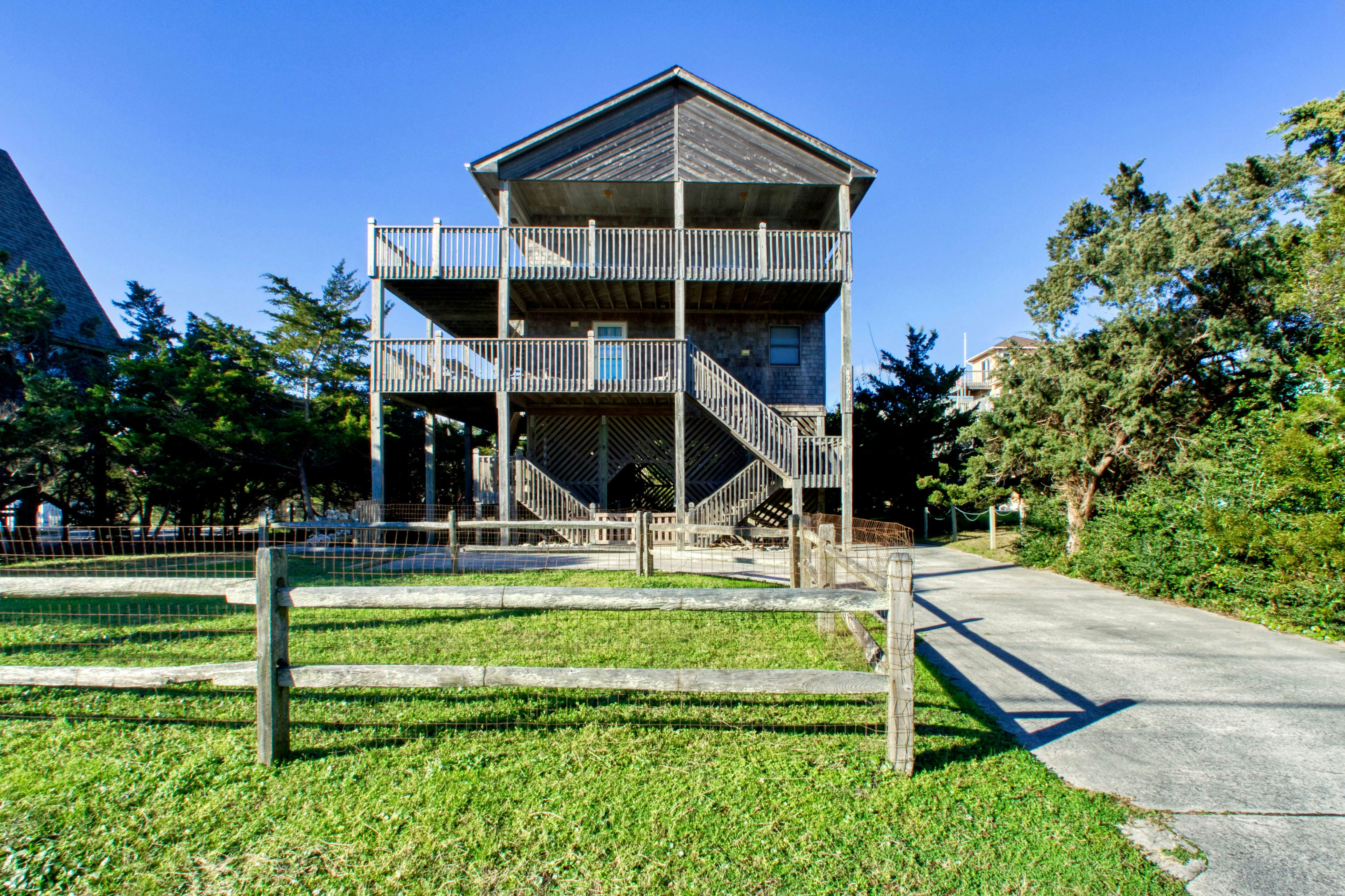 AV774 1 Good Life 774