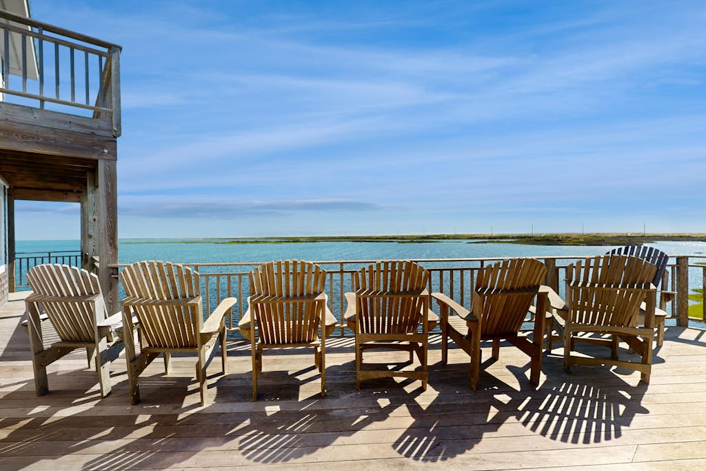 Waterfront house with private hot tub, pool, sound view, & AC - walk to dining