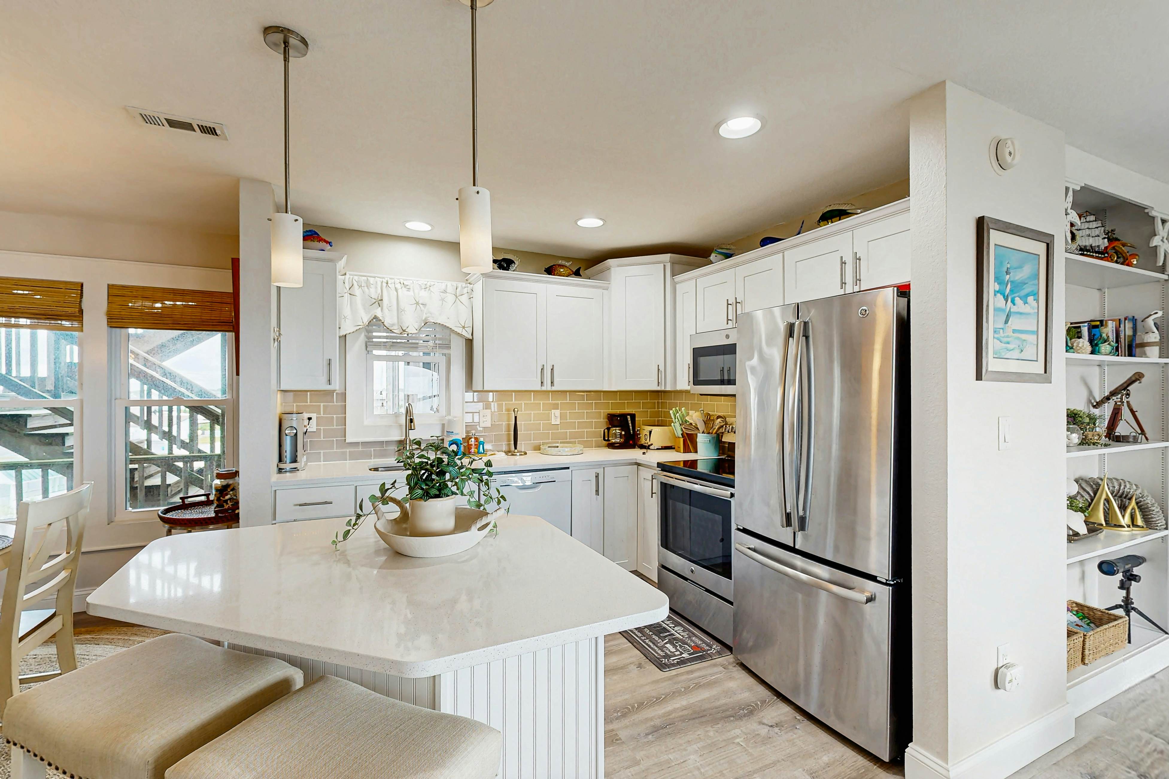 AVIK5 Beach Glass Terrace  #5-IC