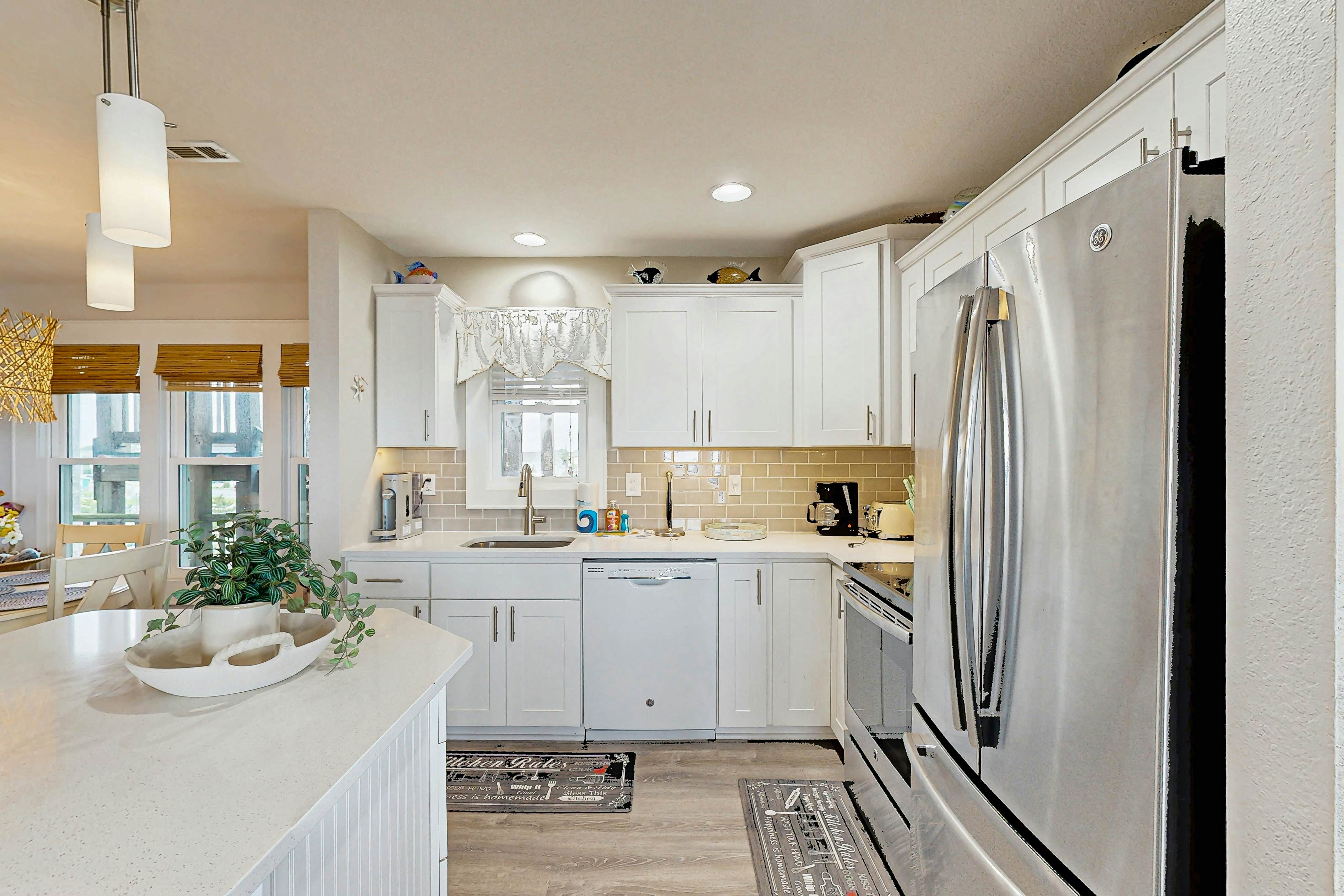 AVIK5 Beach Glass Terrace  #5-IC