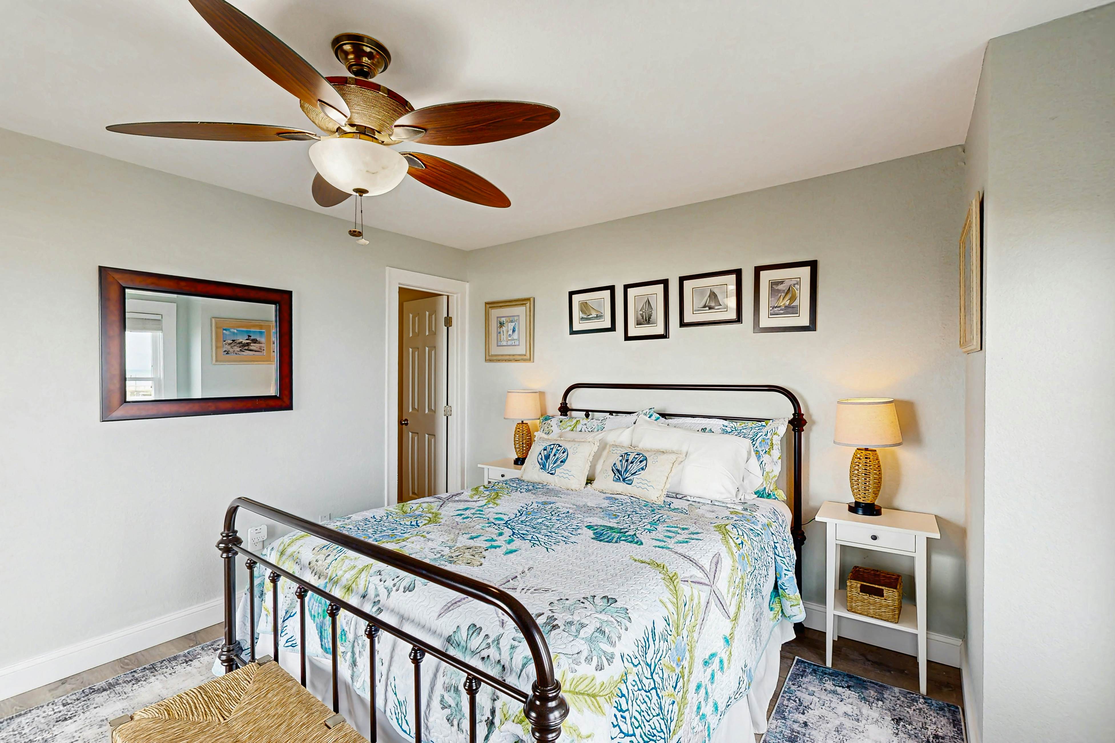 AVIK5 Beach Glass Terrace  #5-IC