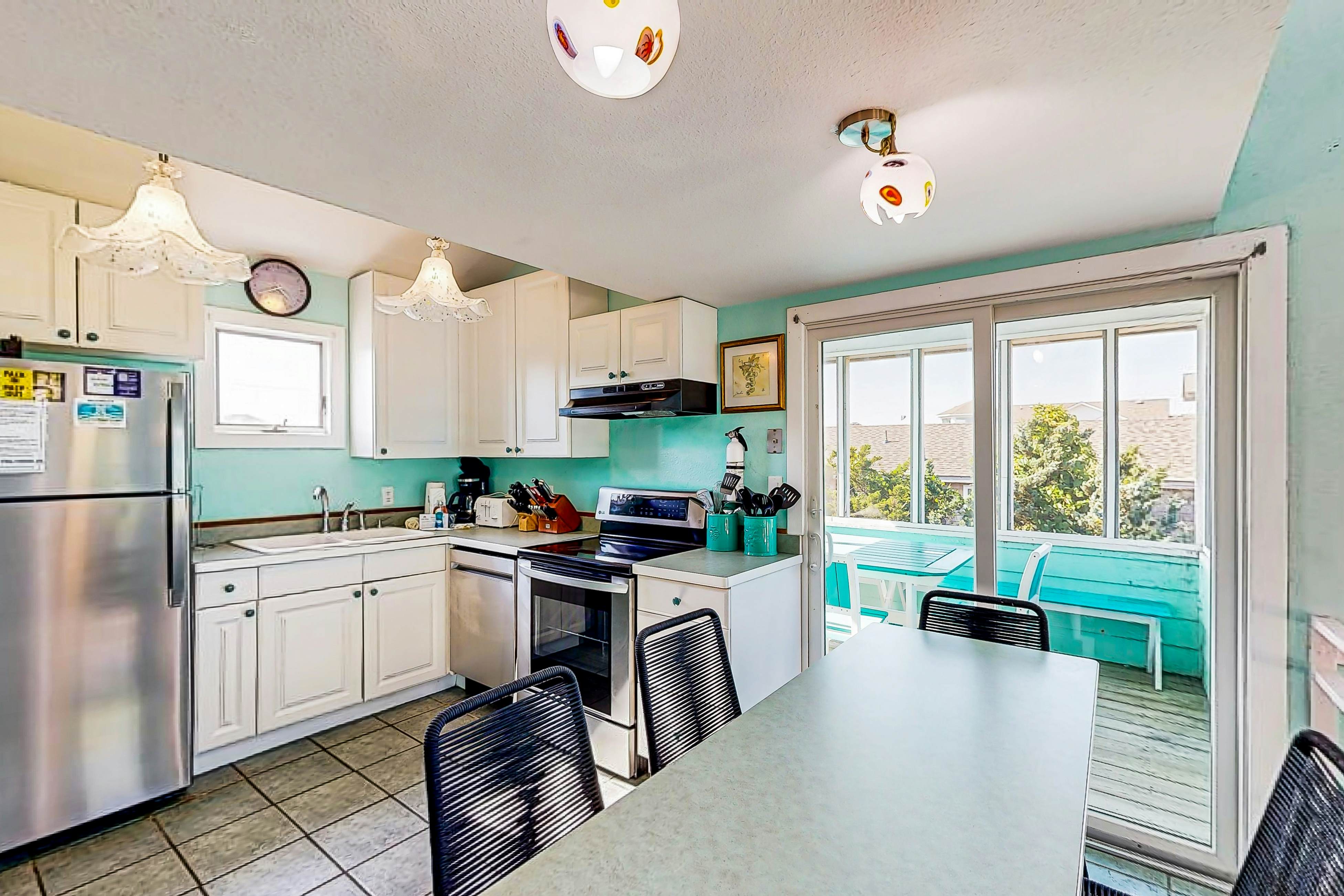 AVHC75 Breakwater  #75-HC