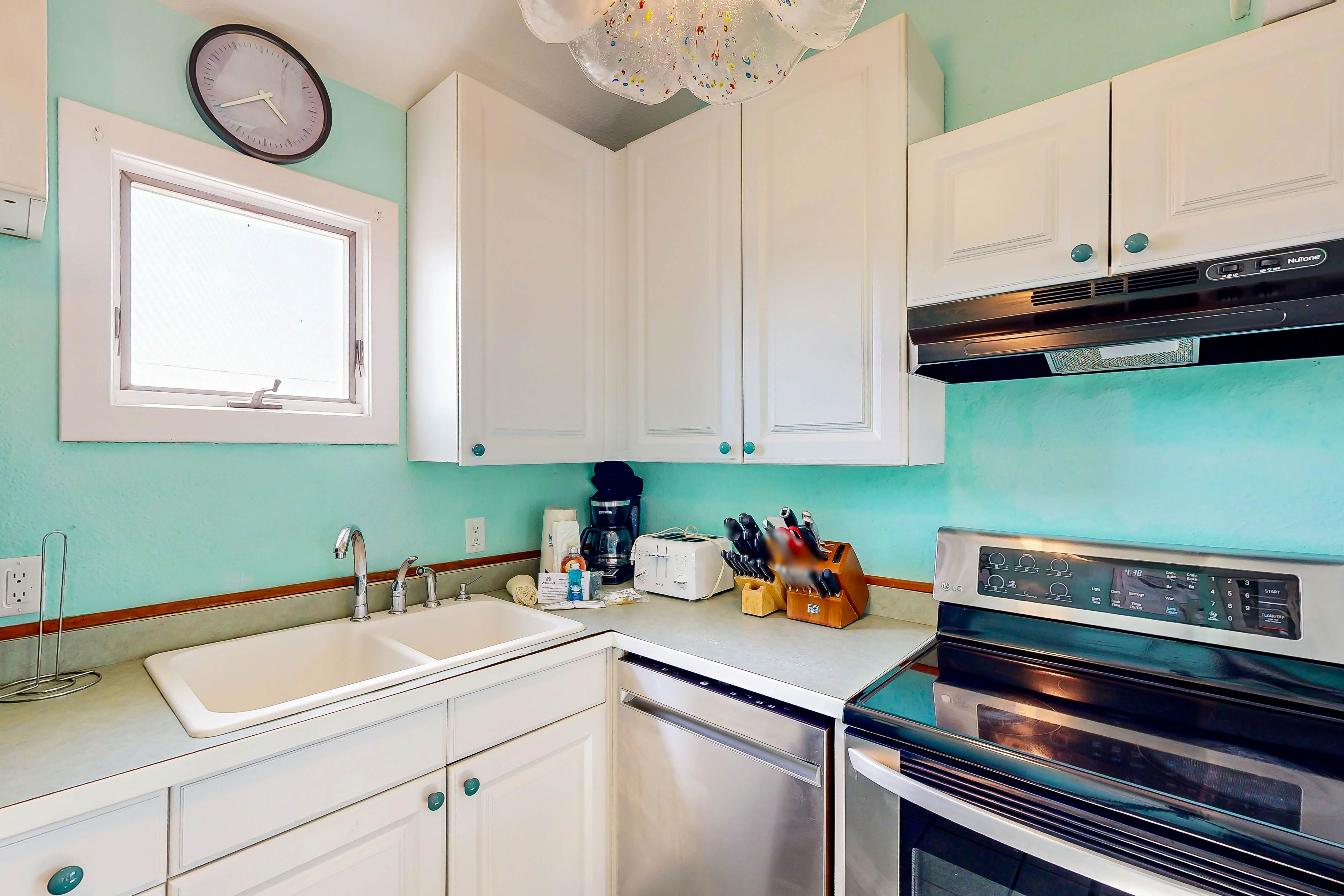 AVHC75 Breakwater  #75-HC