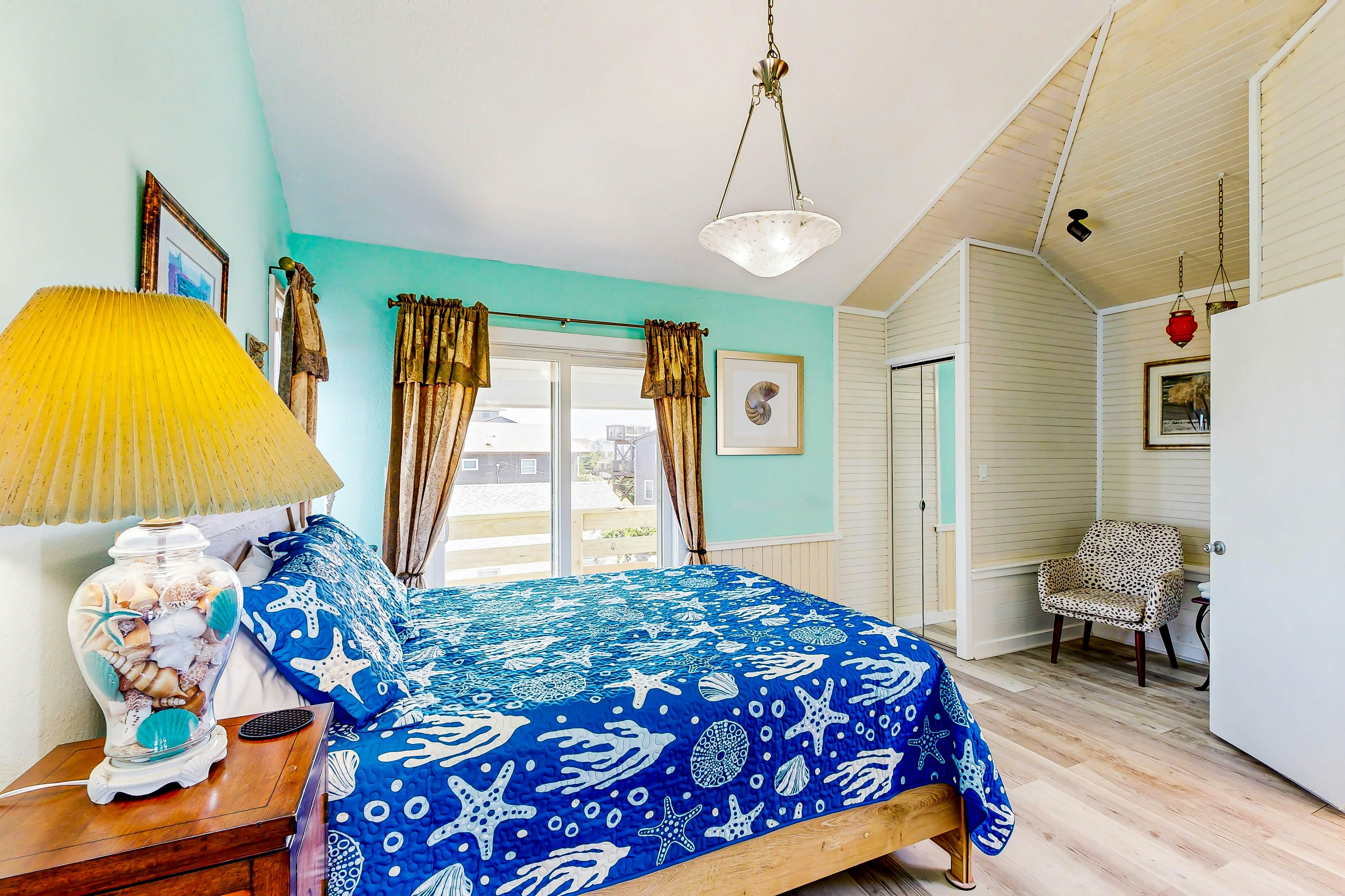 AVHC75 Breakwater  #75-HC