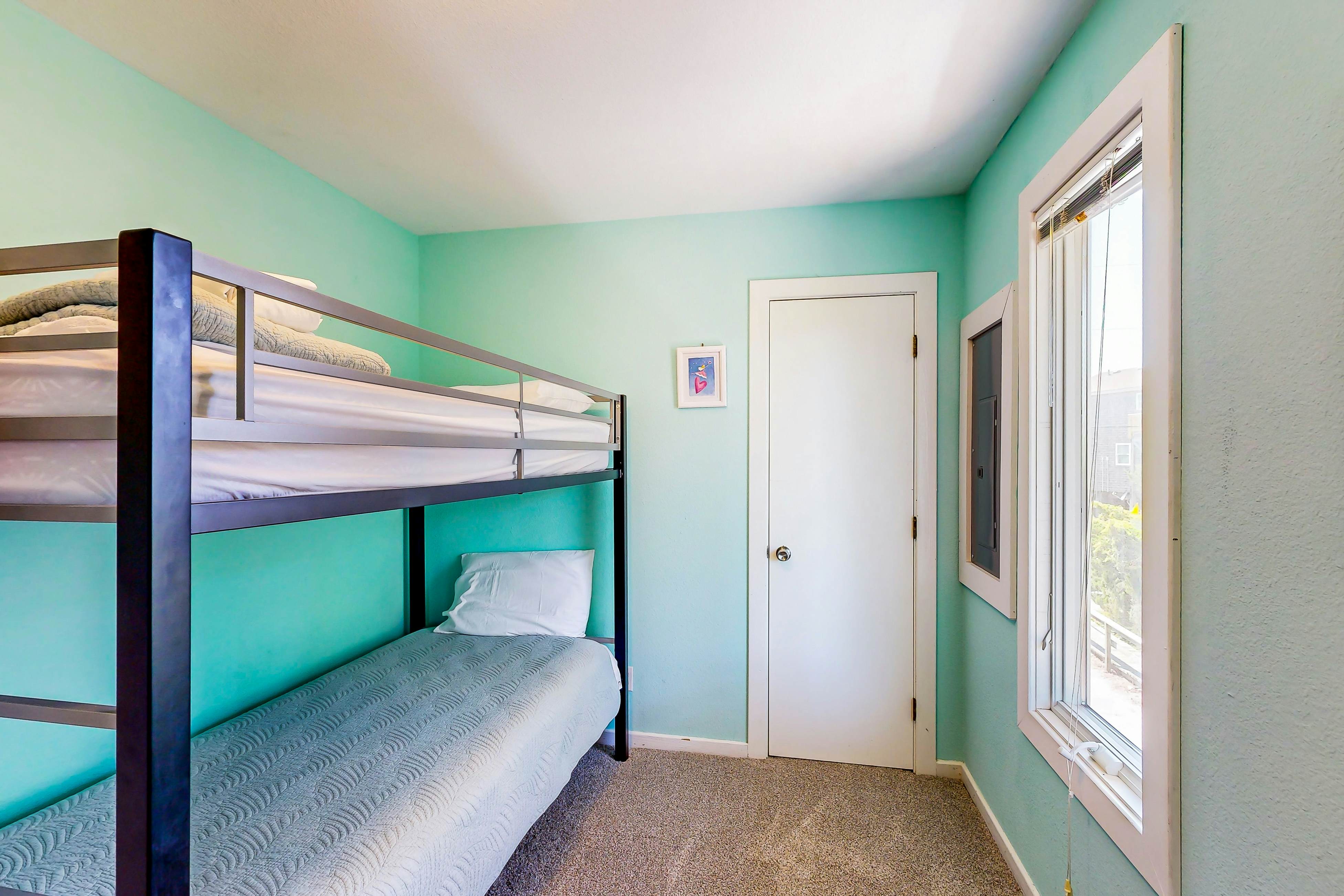 AVHC75 Breakwater  #75-HC