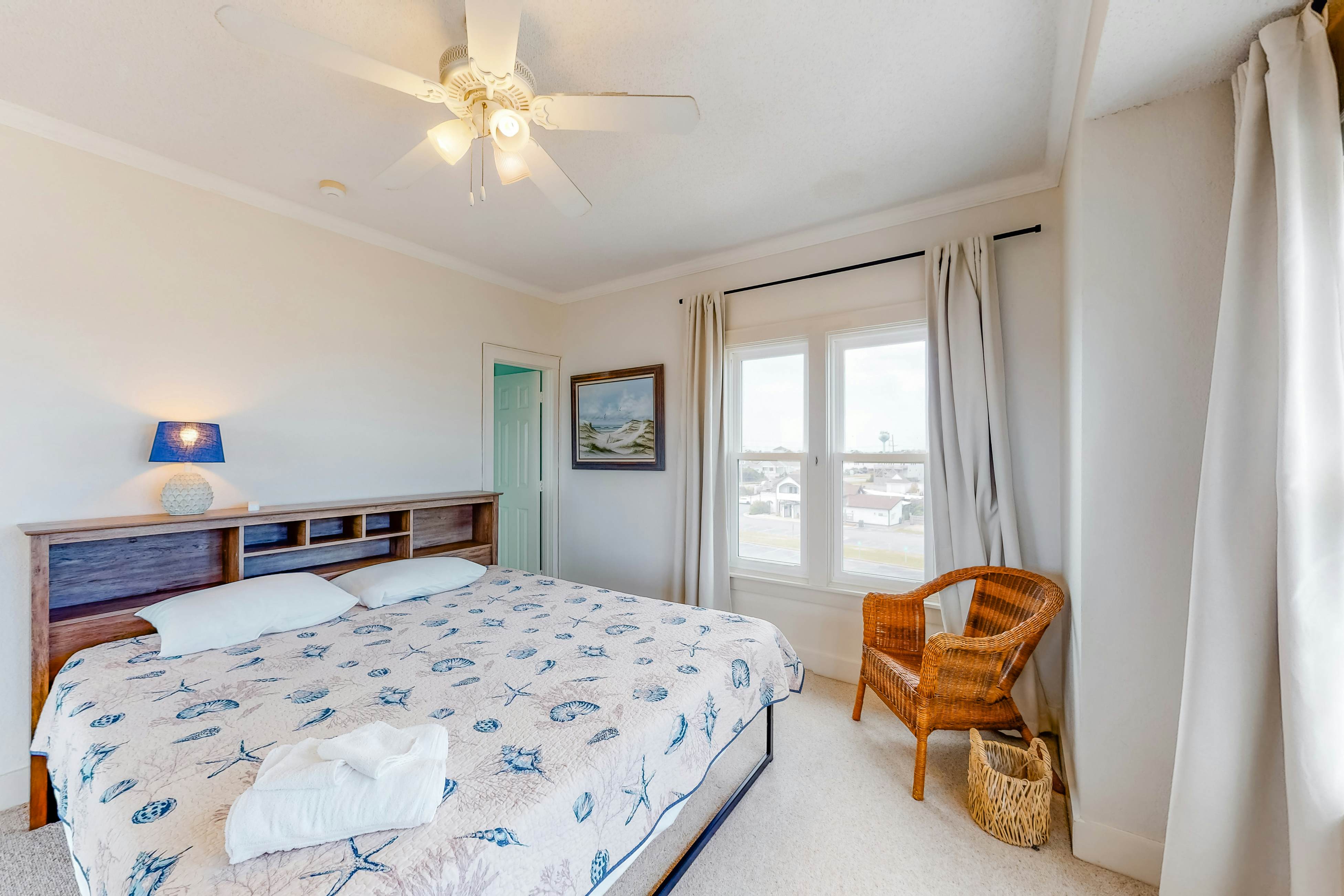 AVIK16 Carried Away #16-IC