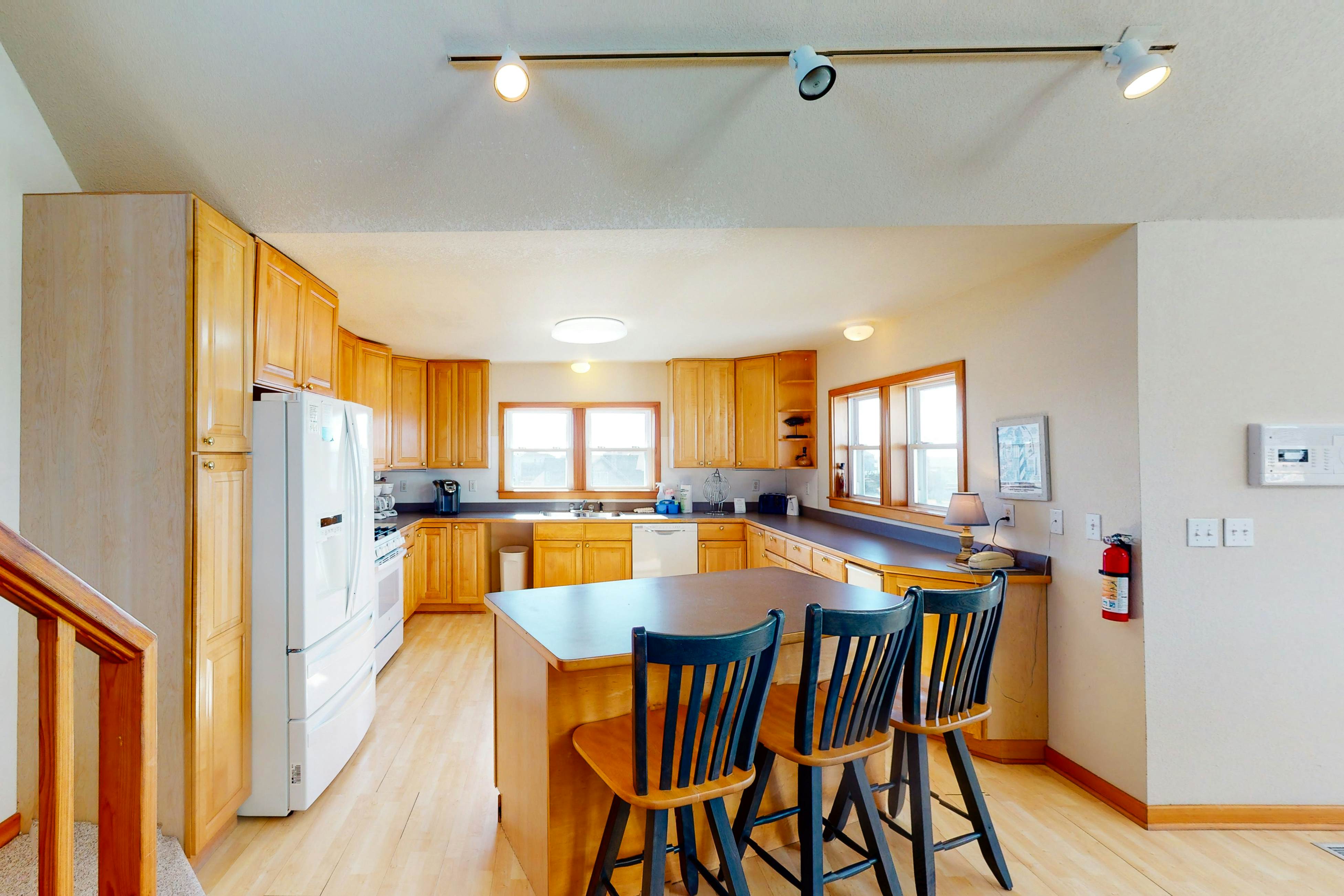 AVHC205 Pamlico Sails  #205HC