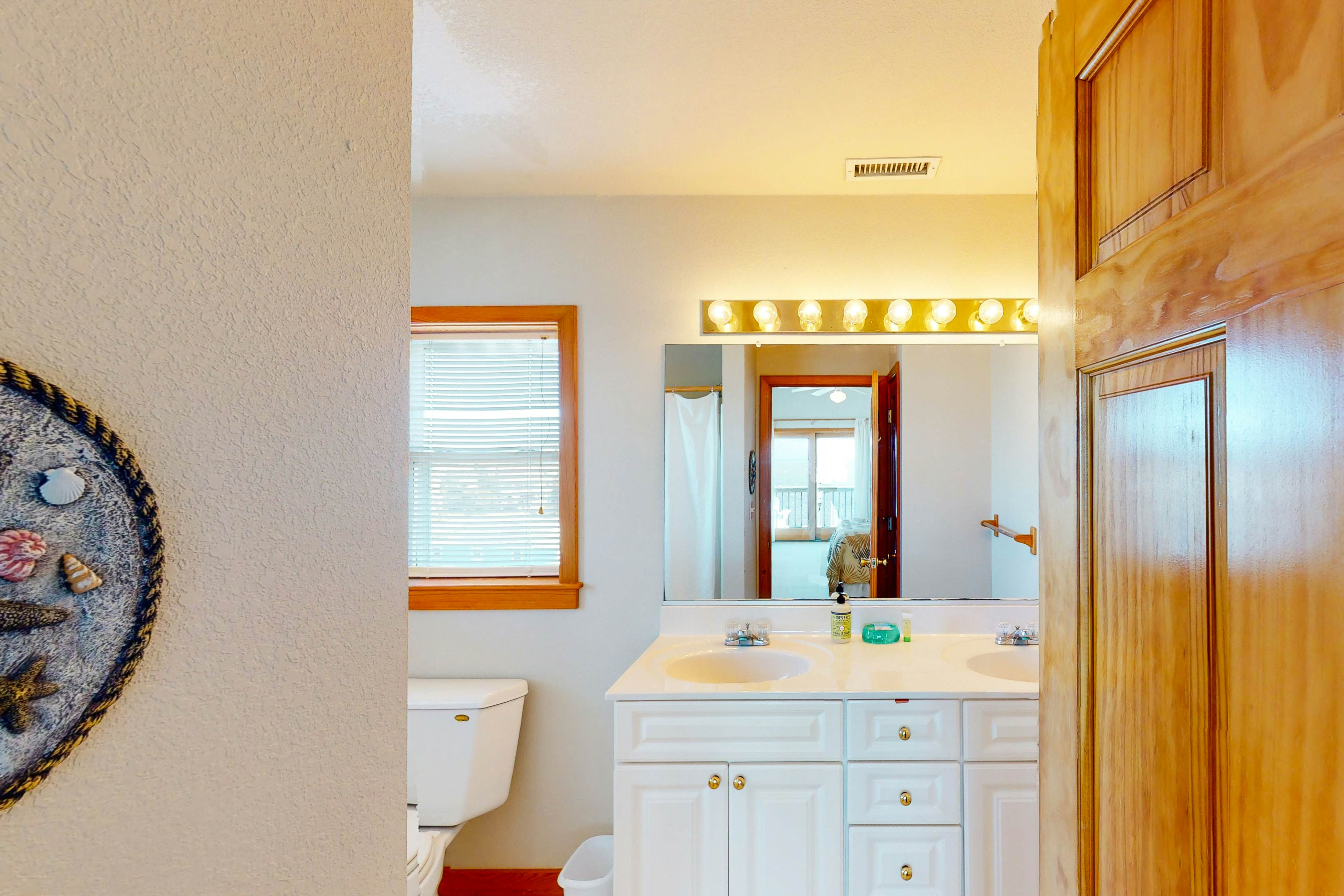 AVHC205 Pamlico Sails  #205HC