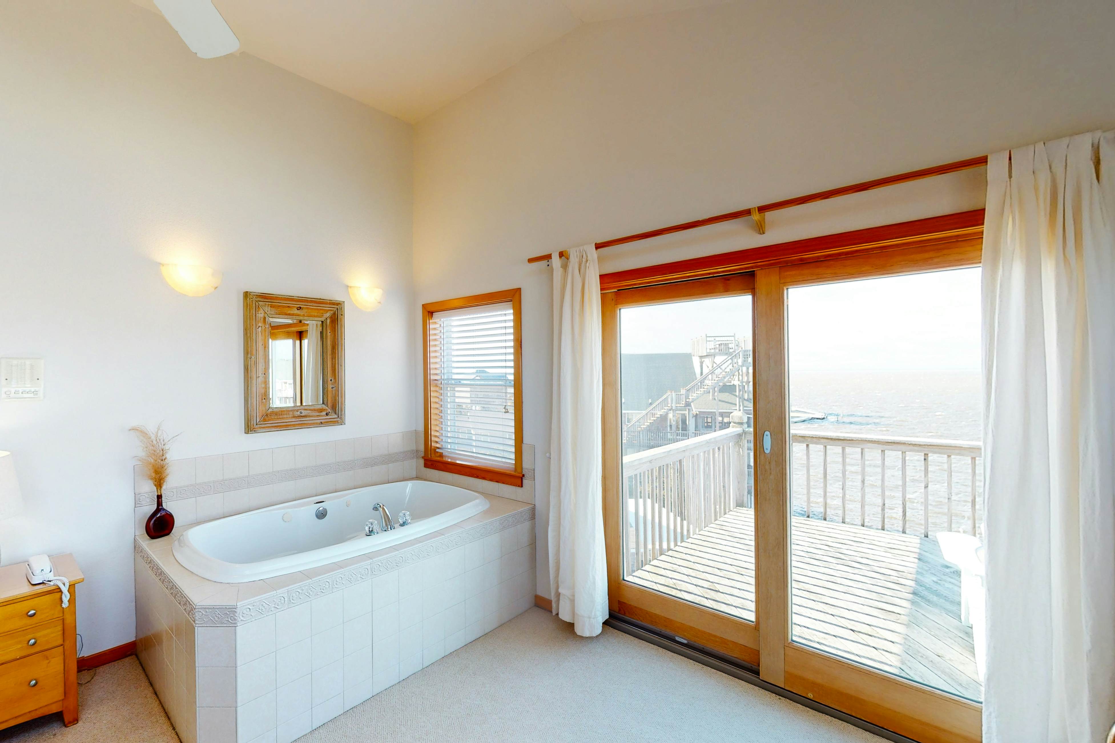 AVHC205 Pamlico Sails  #205HC