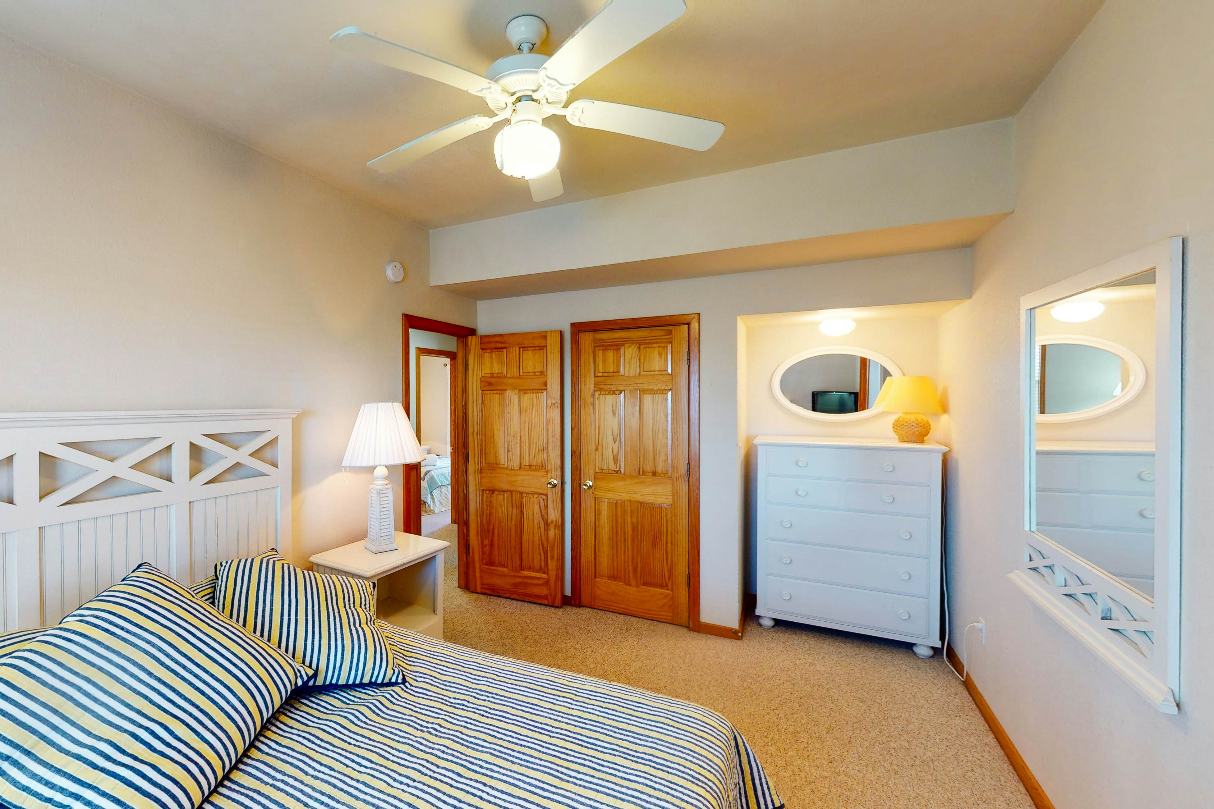 AVHC205 Pamlico Sails  #205HC