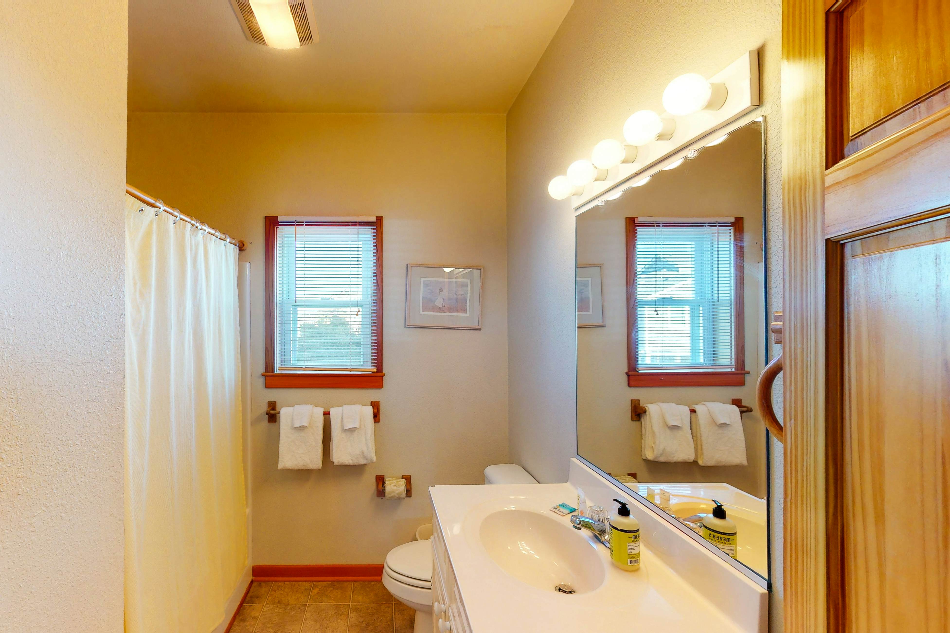 AVHC205 Pamlico Sails  #205HC