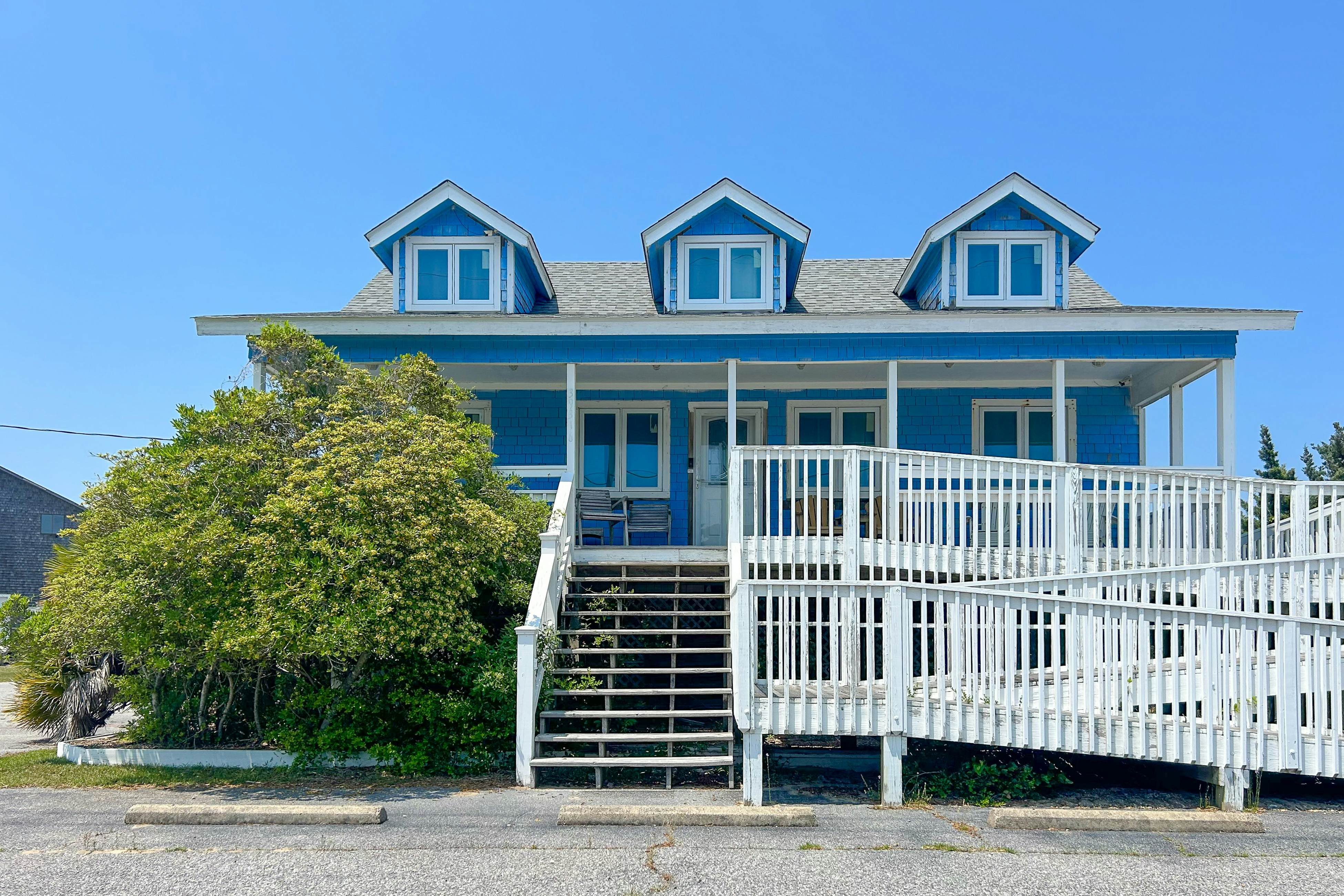 AV109 Sunset Sound Escape