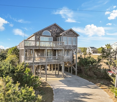 WV12 Holiday Beach House