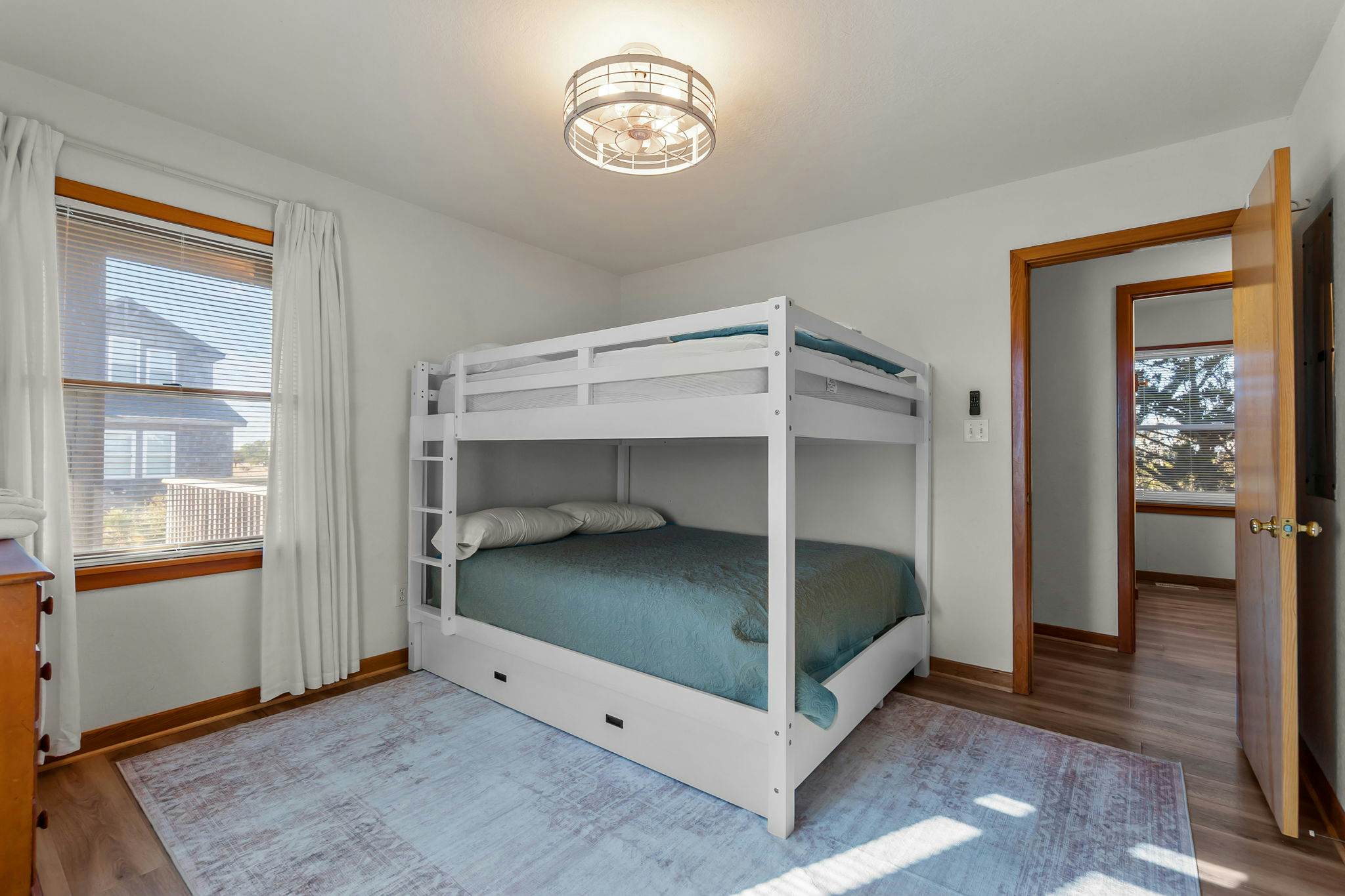 WV12 Holiday Beach House