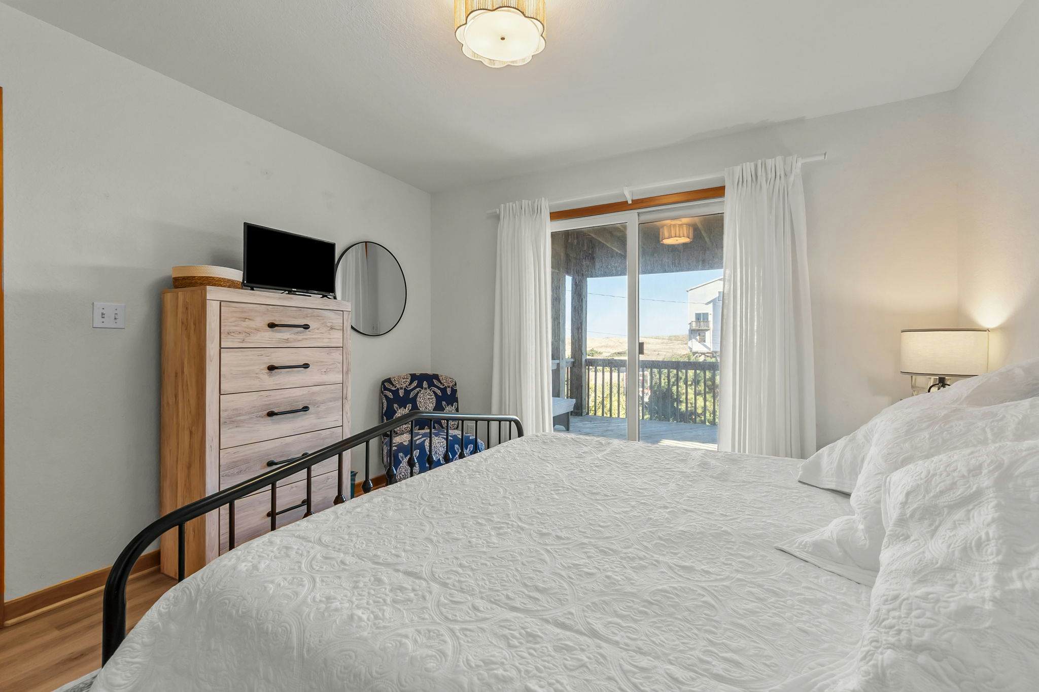 WV12 Holiday Beach House