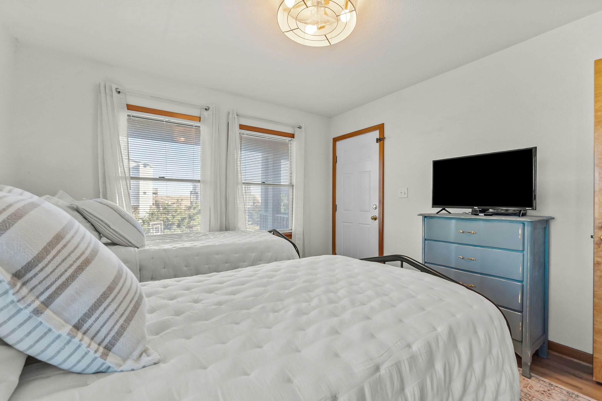 WV12 Holiday Beach House