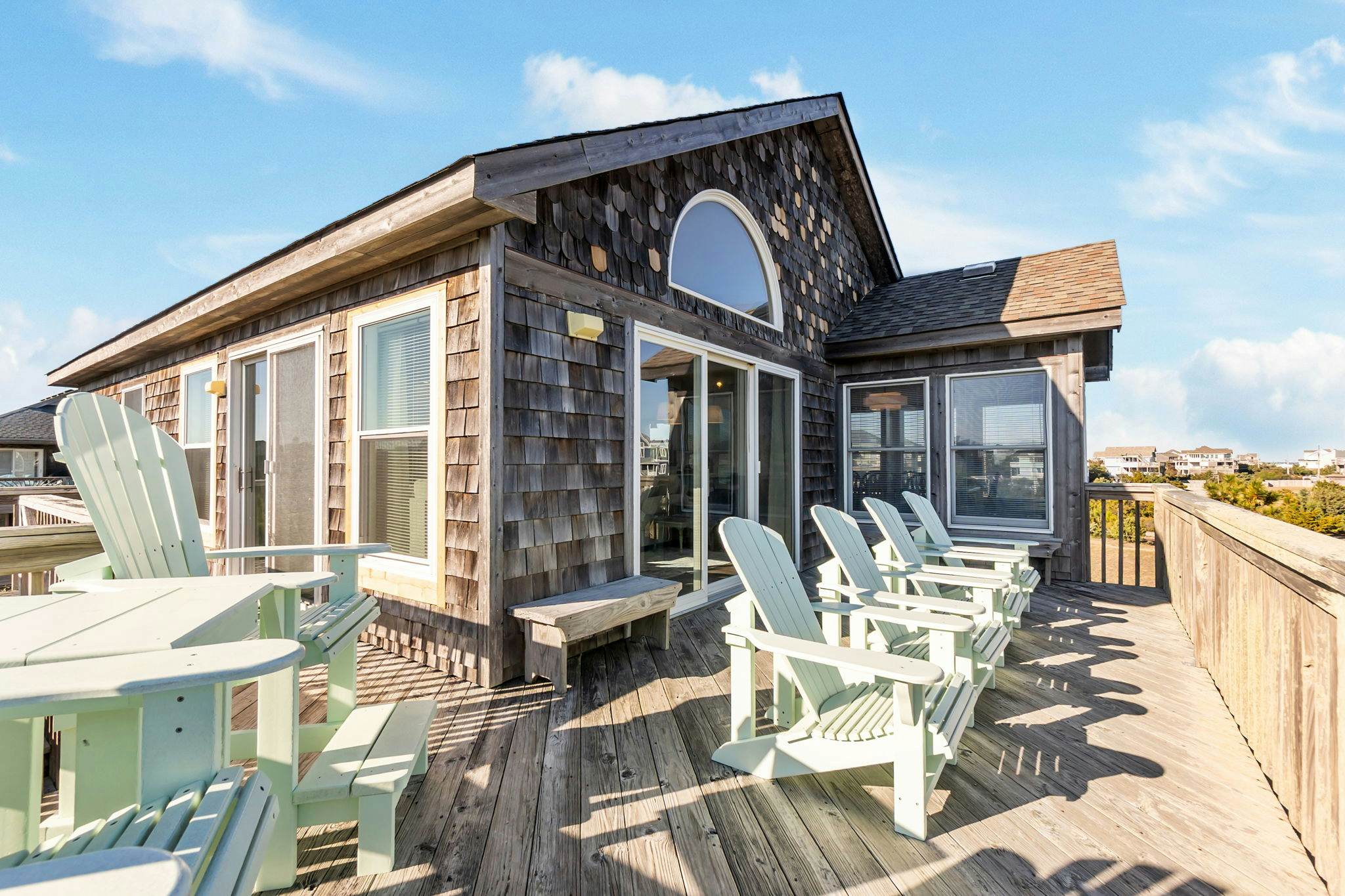 WV12 Holiday Beach House