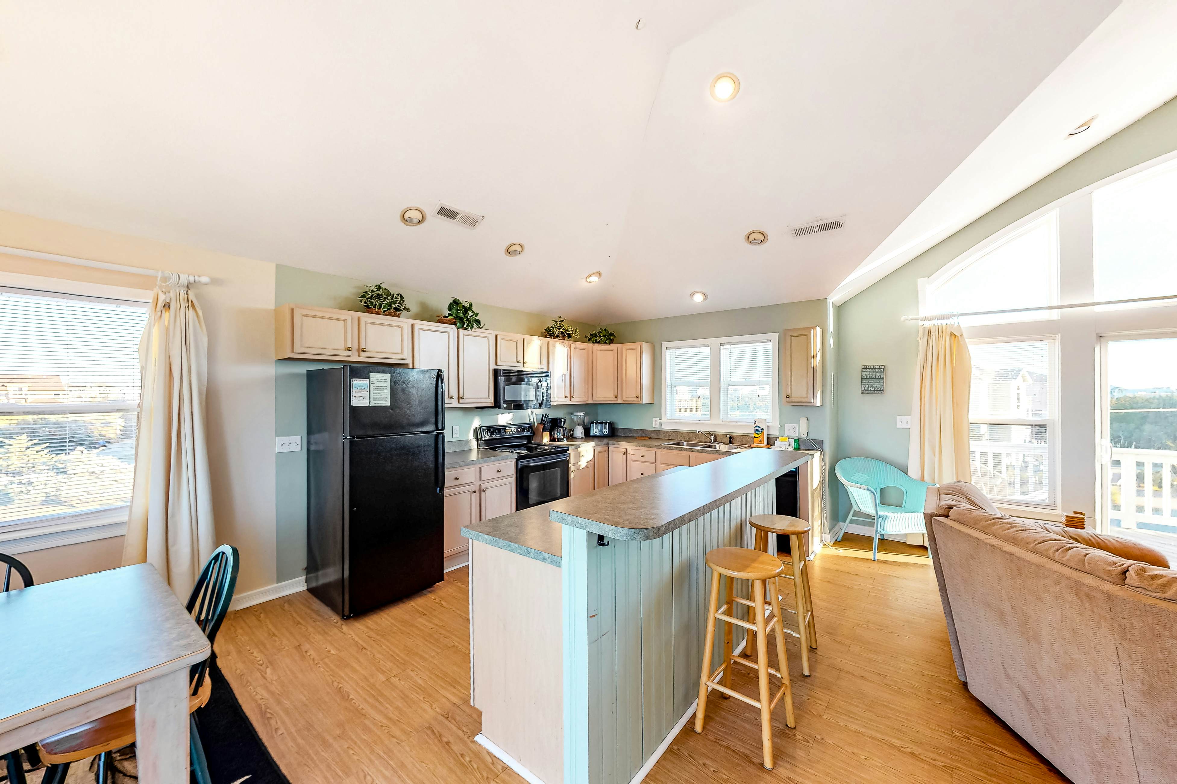 AVWKS101 Under The Boardwalk