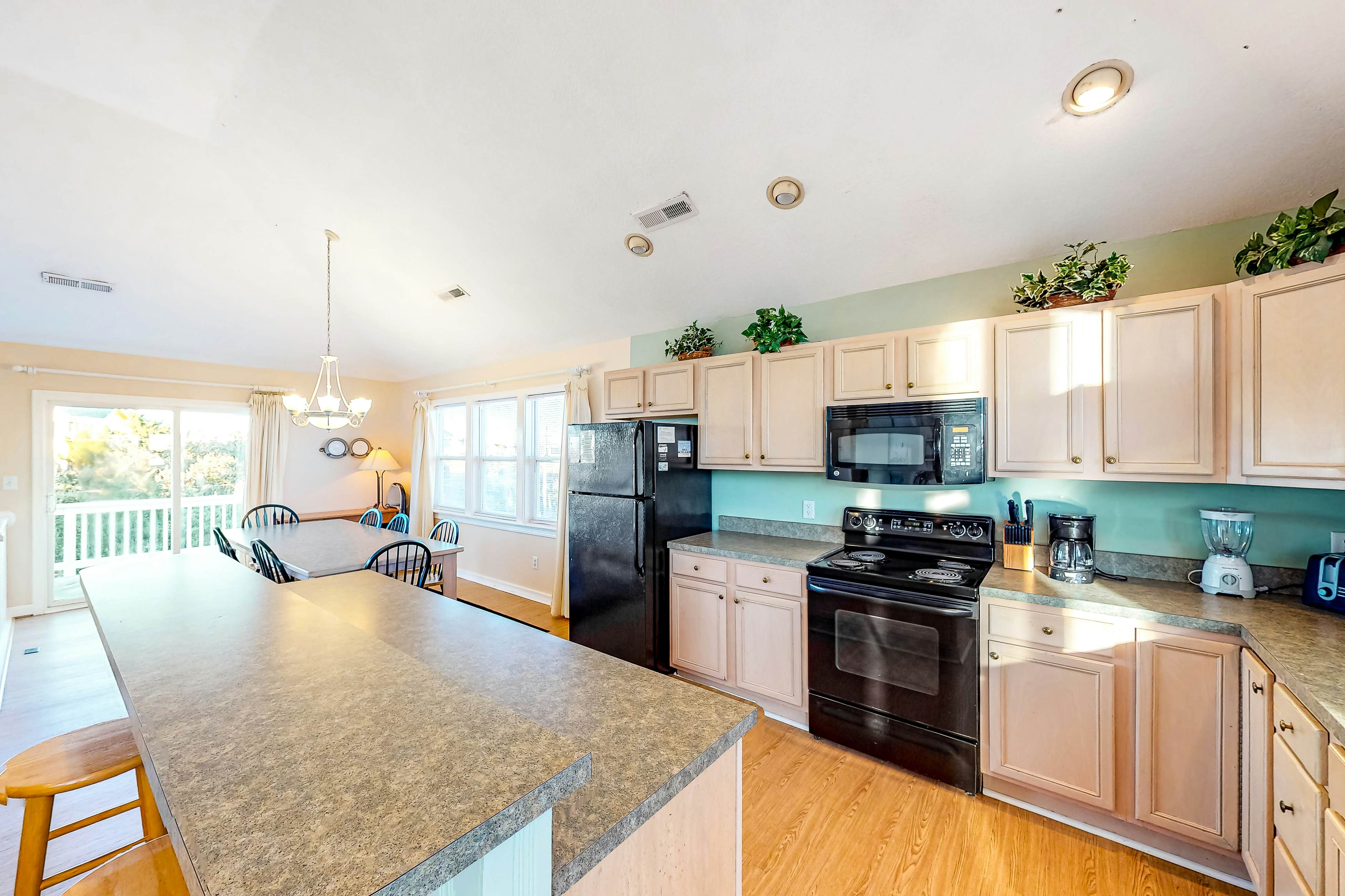 AVWKS101 Under The Boardwalk