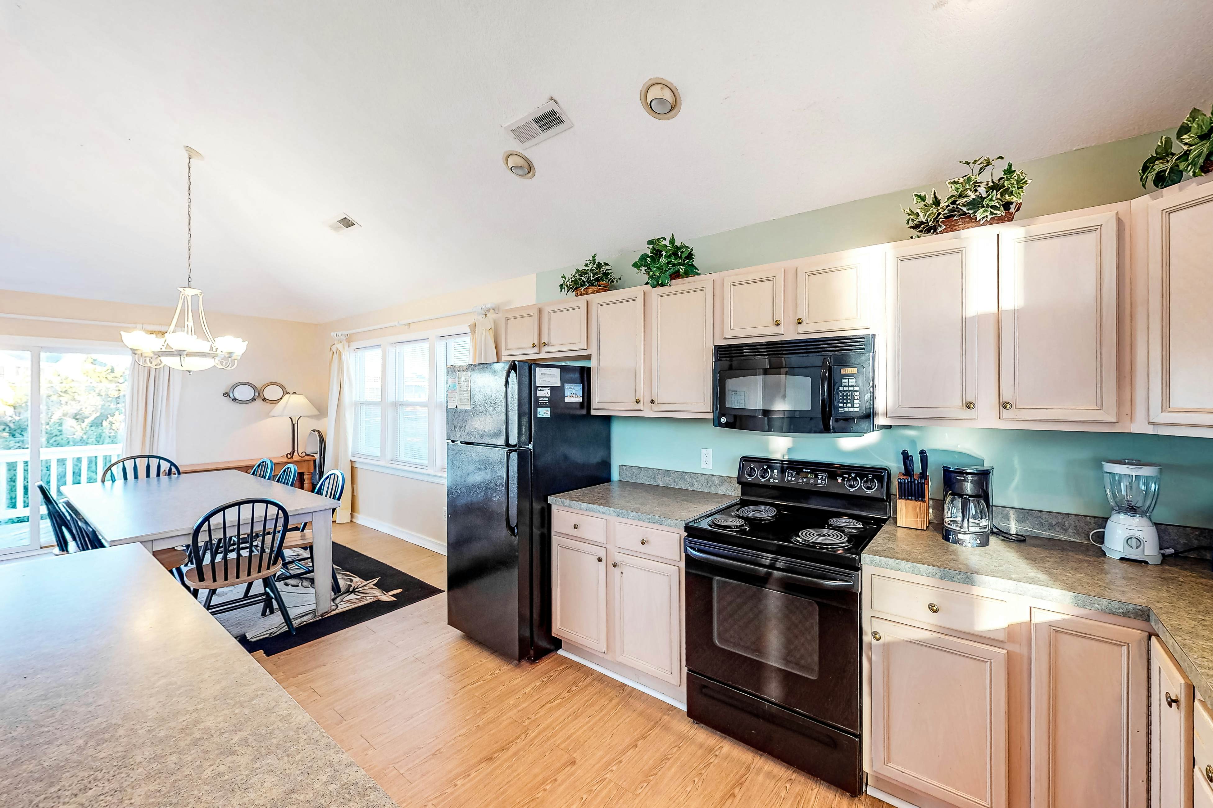 AVWKS101 Under The Boardwalk