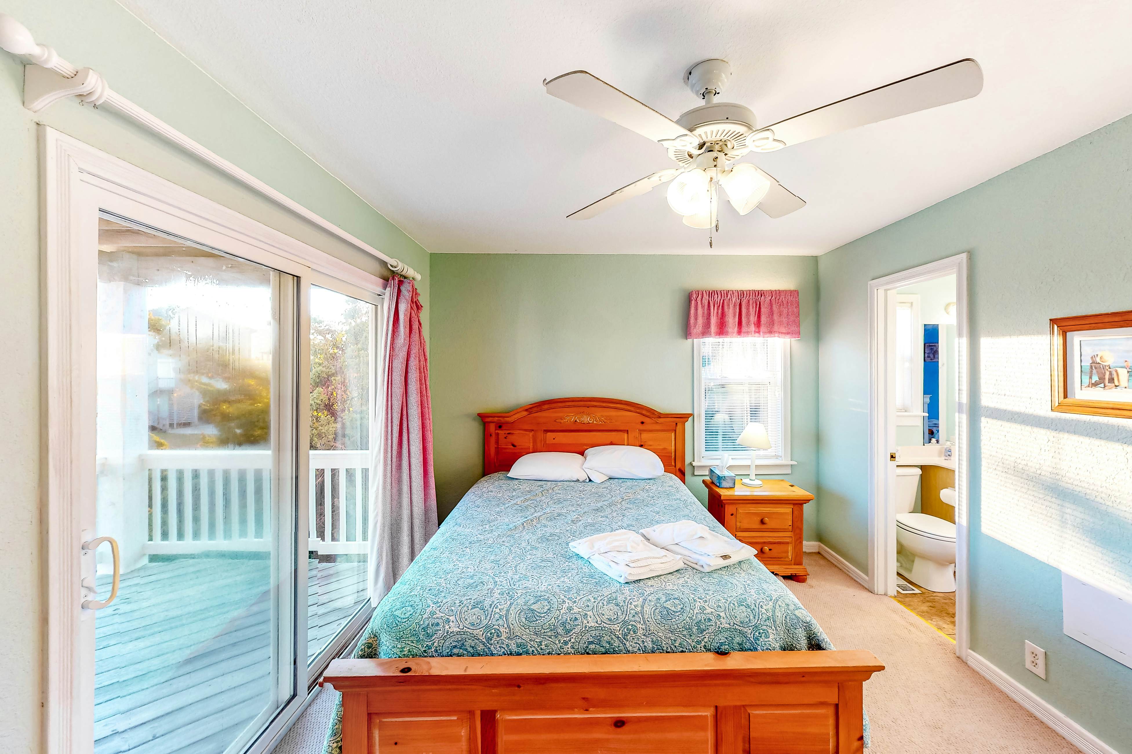 AVWKS101 Under The Boardwalk