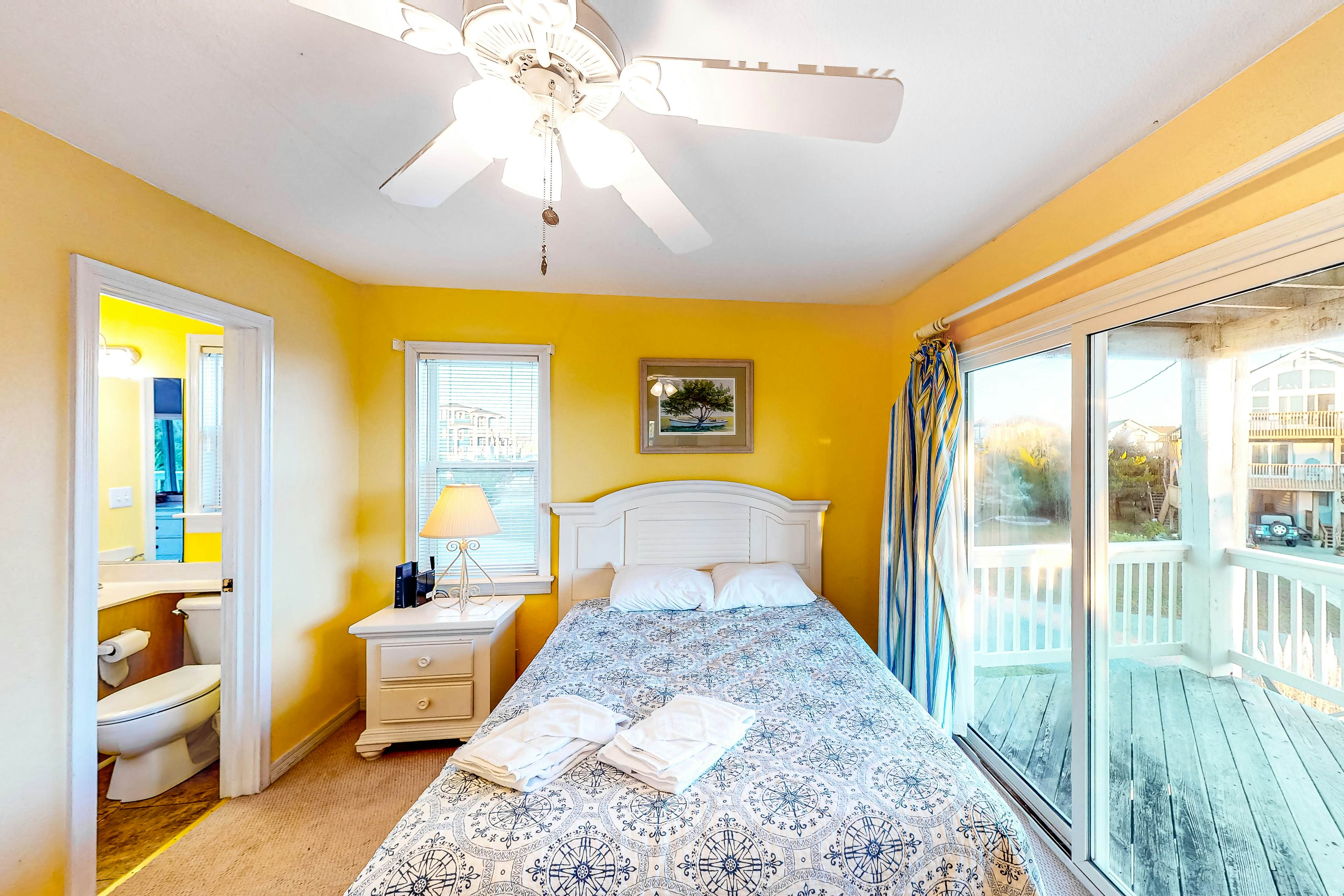 AVWKS101 Under The Boardwalk