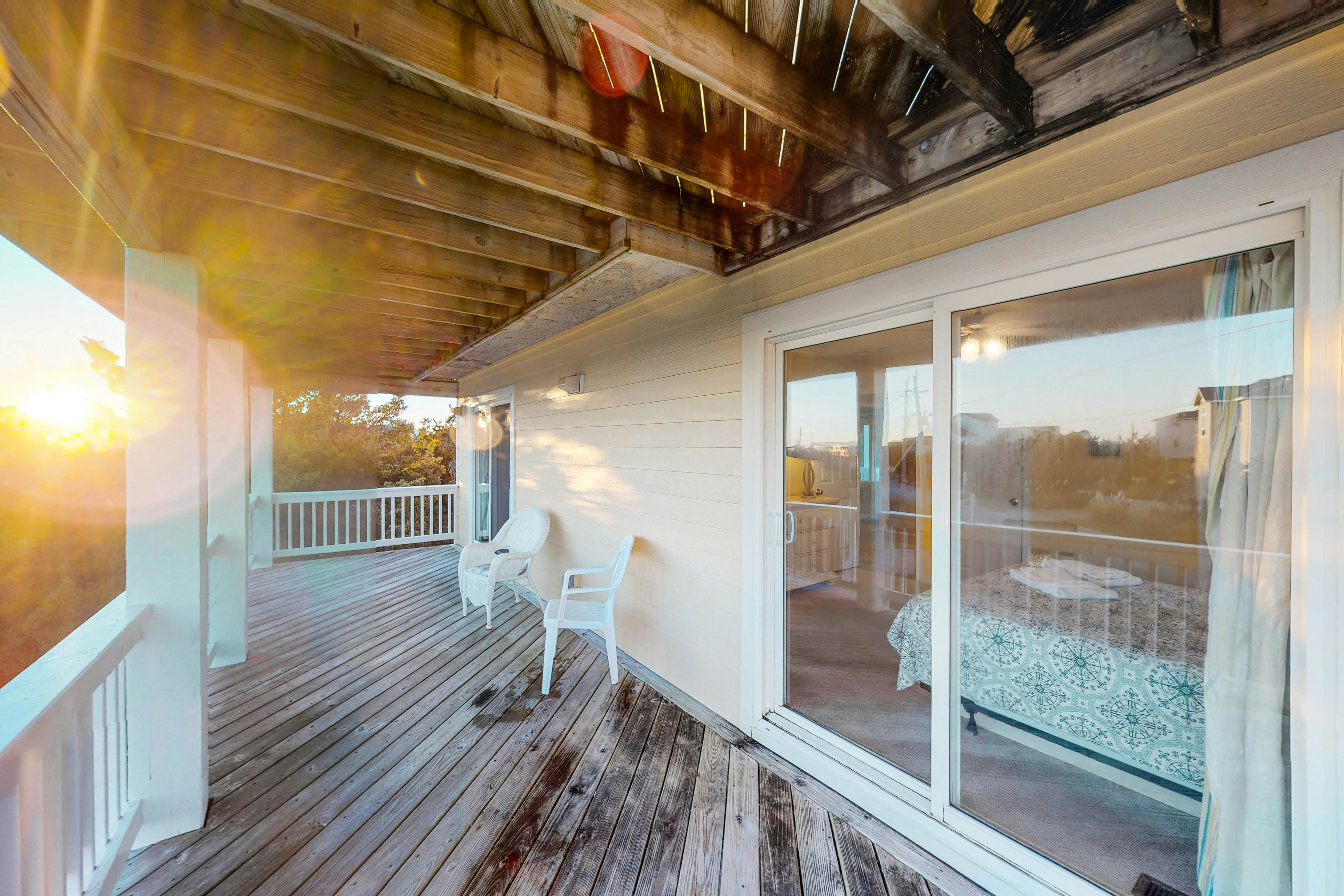 AVWKS101 Under The Boardwalk