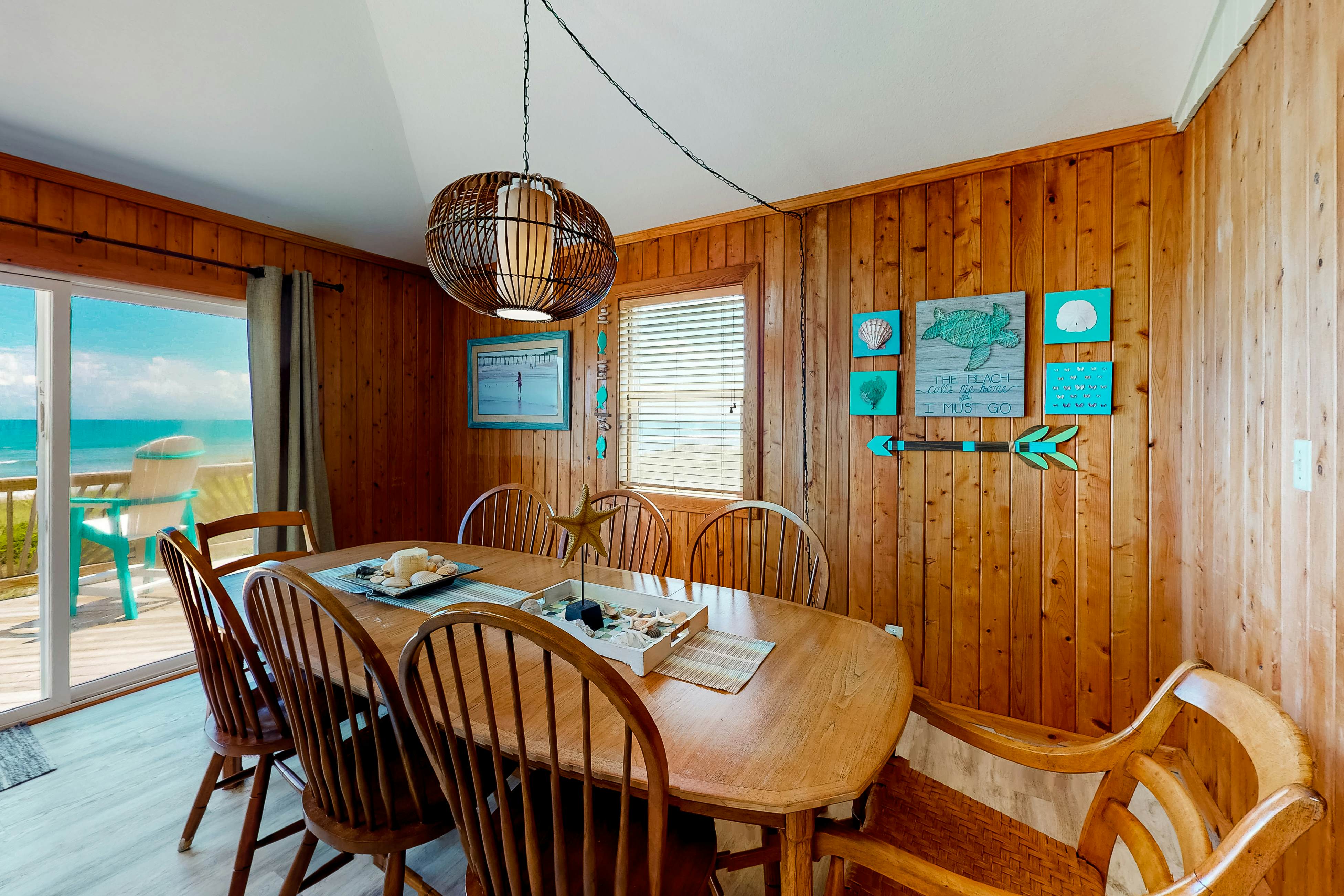 FO224 Dolphin Watch 224