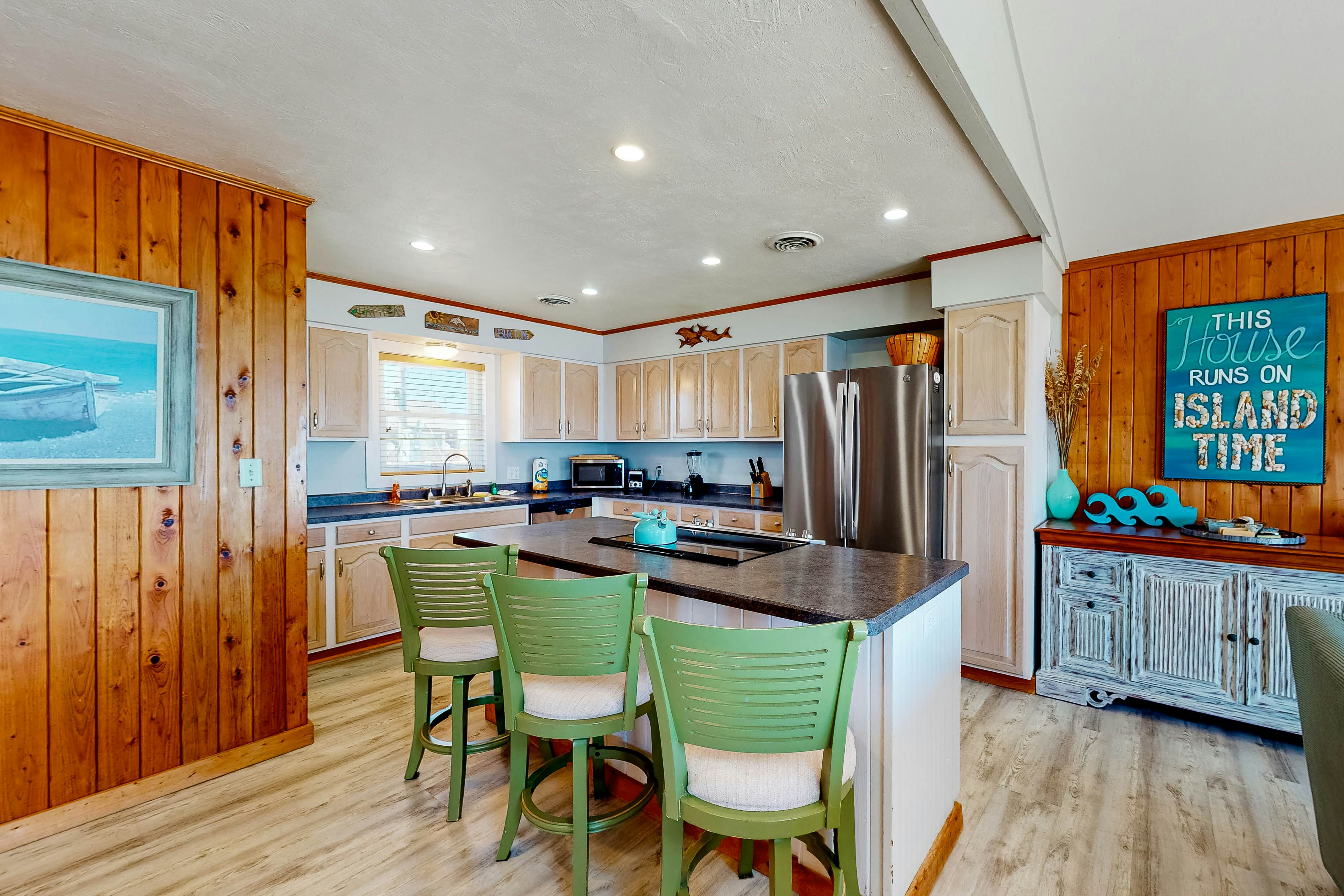 FO224 Dolphin Watch 224