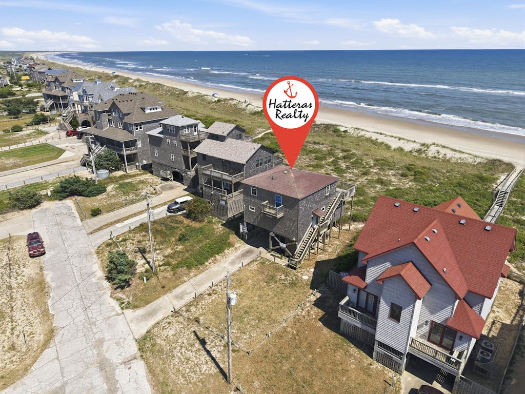 Oceanfront home with 2-tier deck, beach access & sunrise views - 2 dogs welcome
