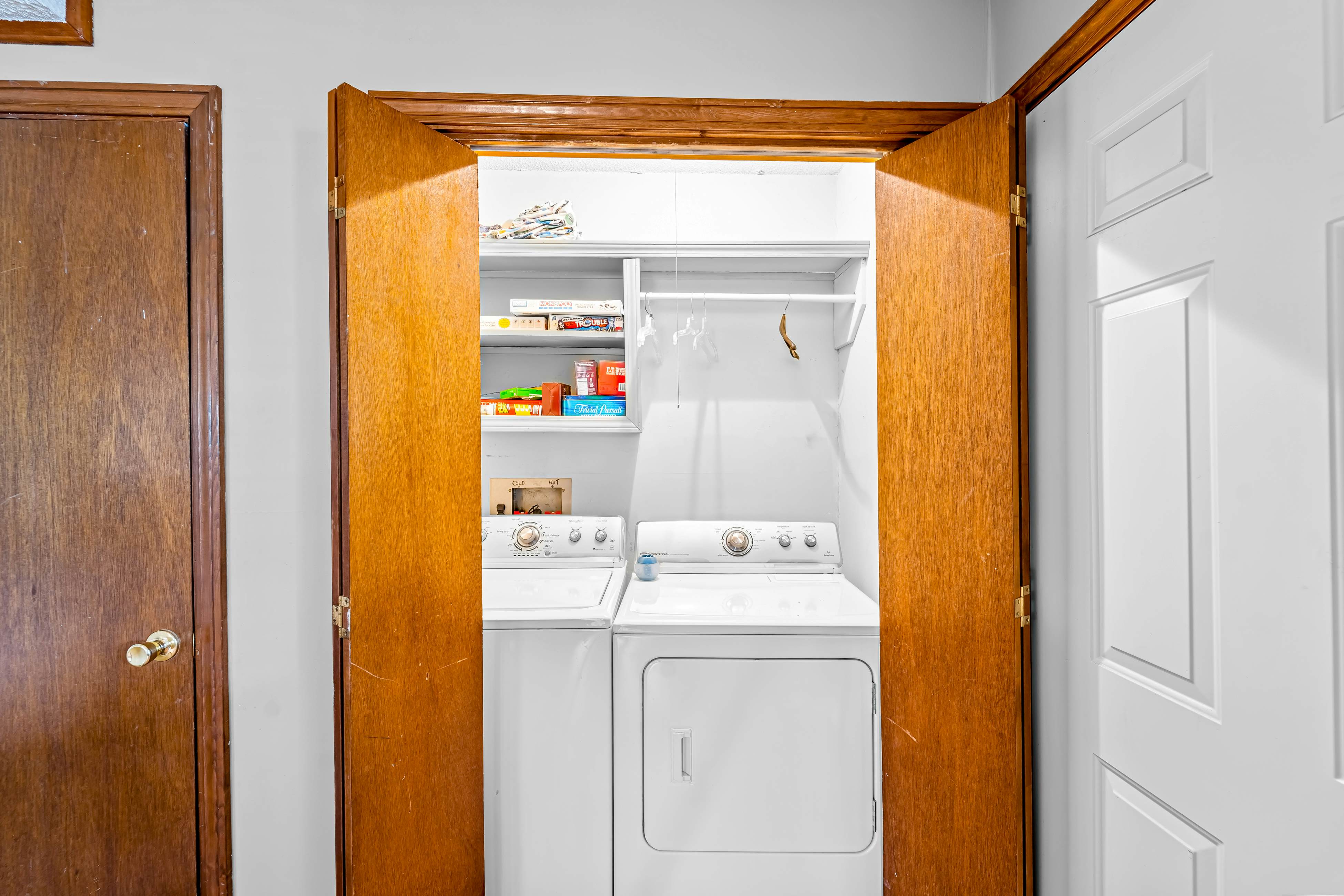 FO09 Catch 'n' Cook Cottage