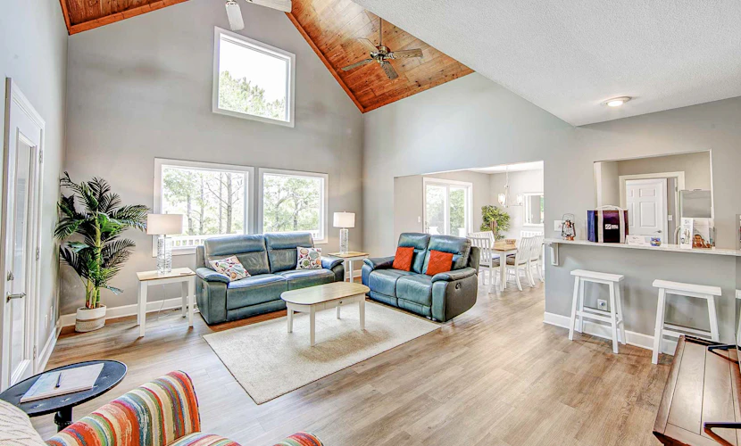 Charming 3BR home in Frisco with Wifi, Full Kitchen and Private Hot Tub