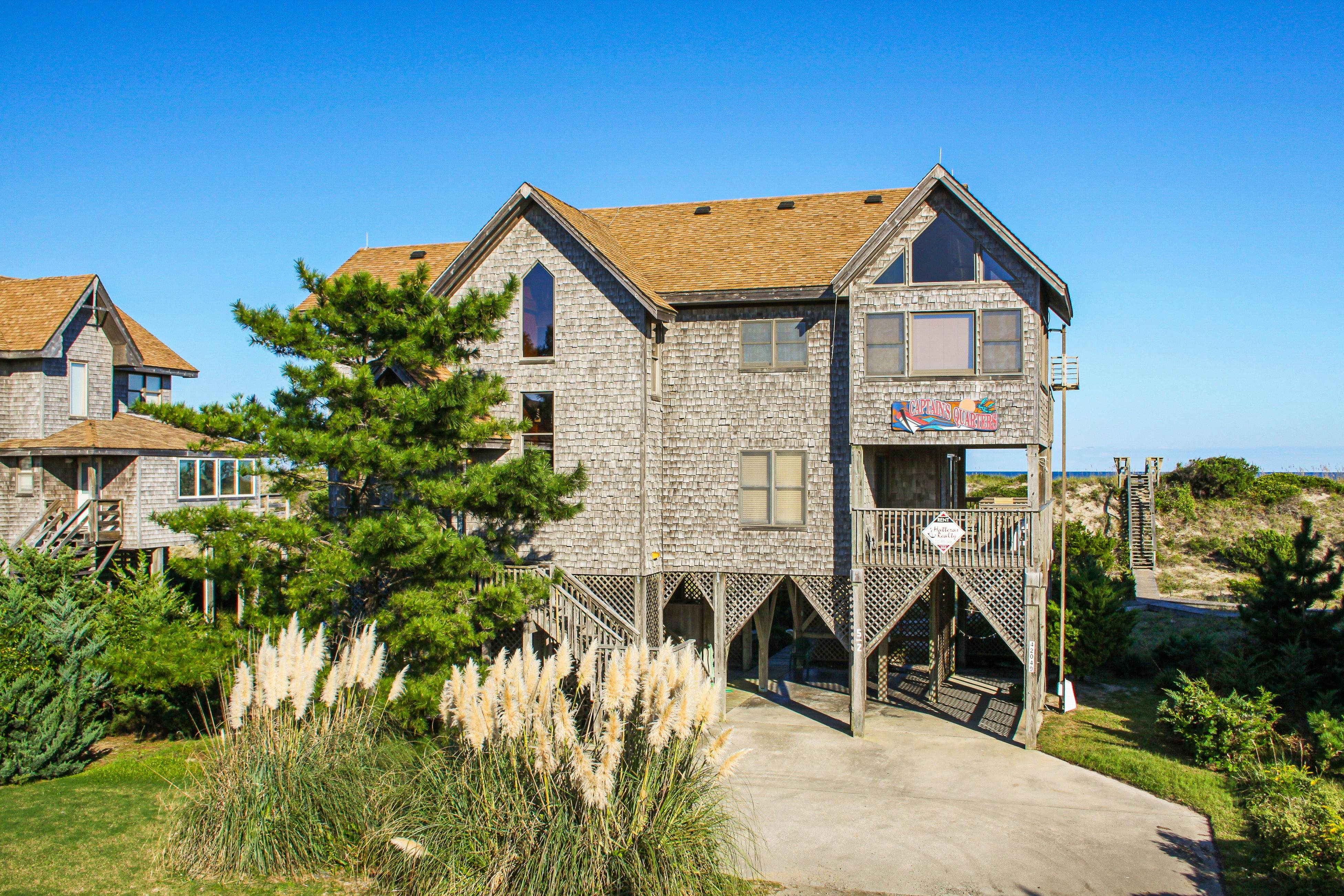 AVKS25 Captain's Quarters  #5-2