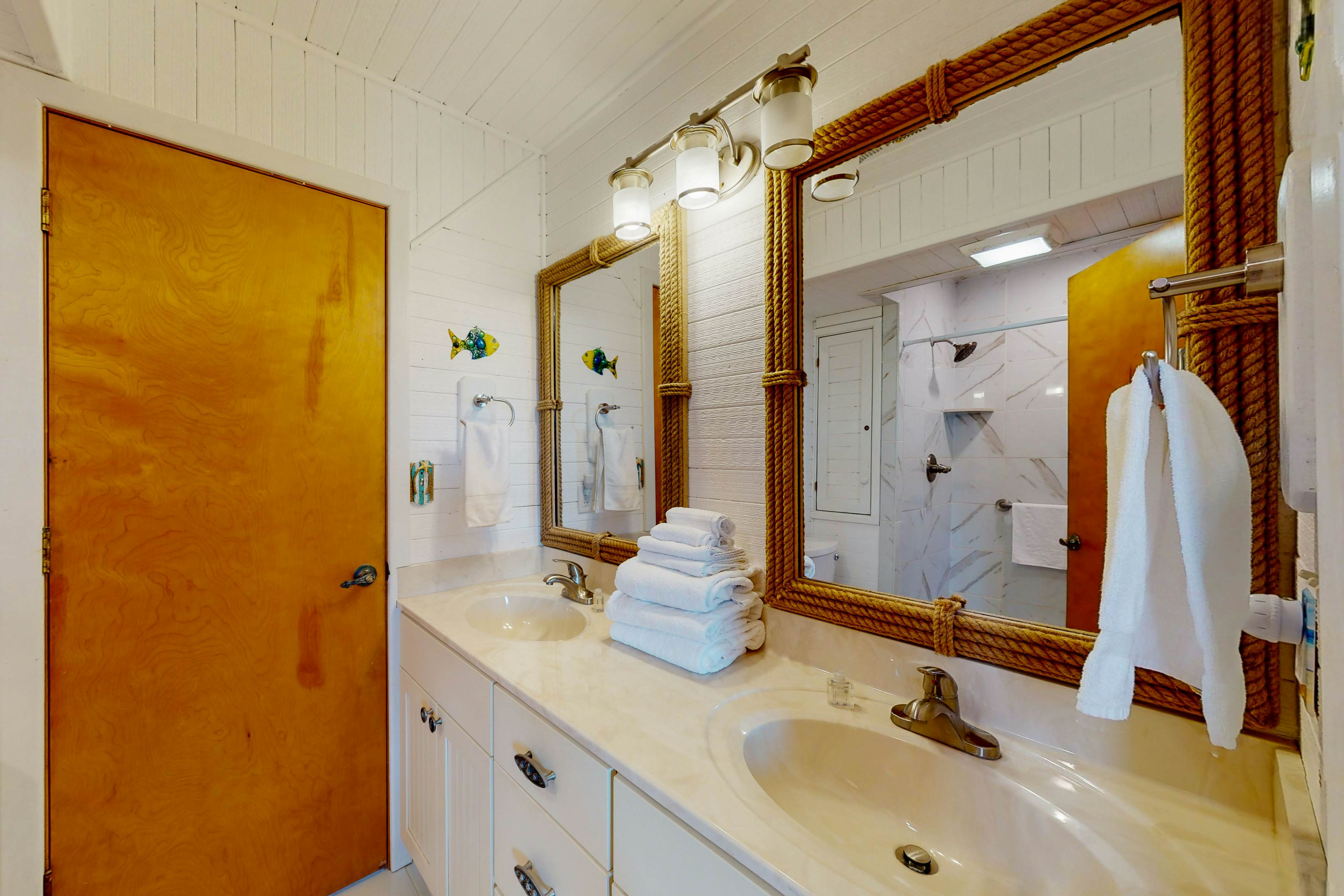 AVKS25 Captain's Quarters  #5-2