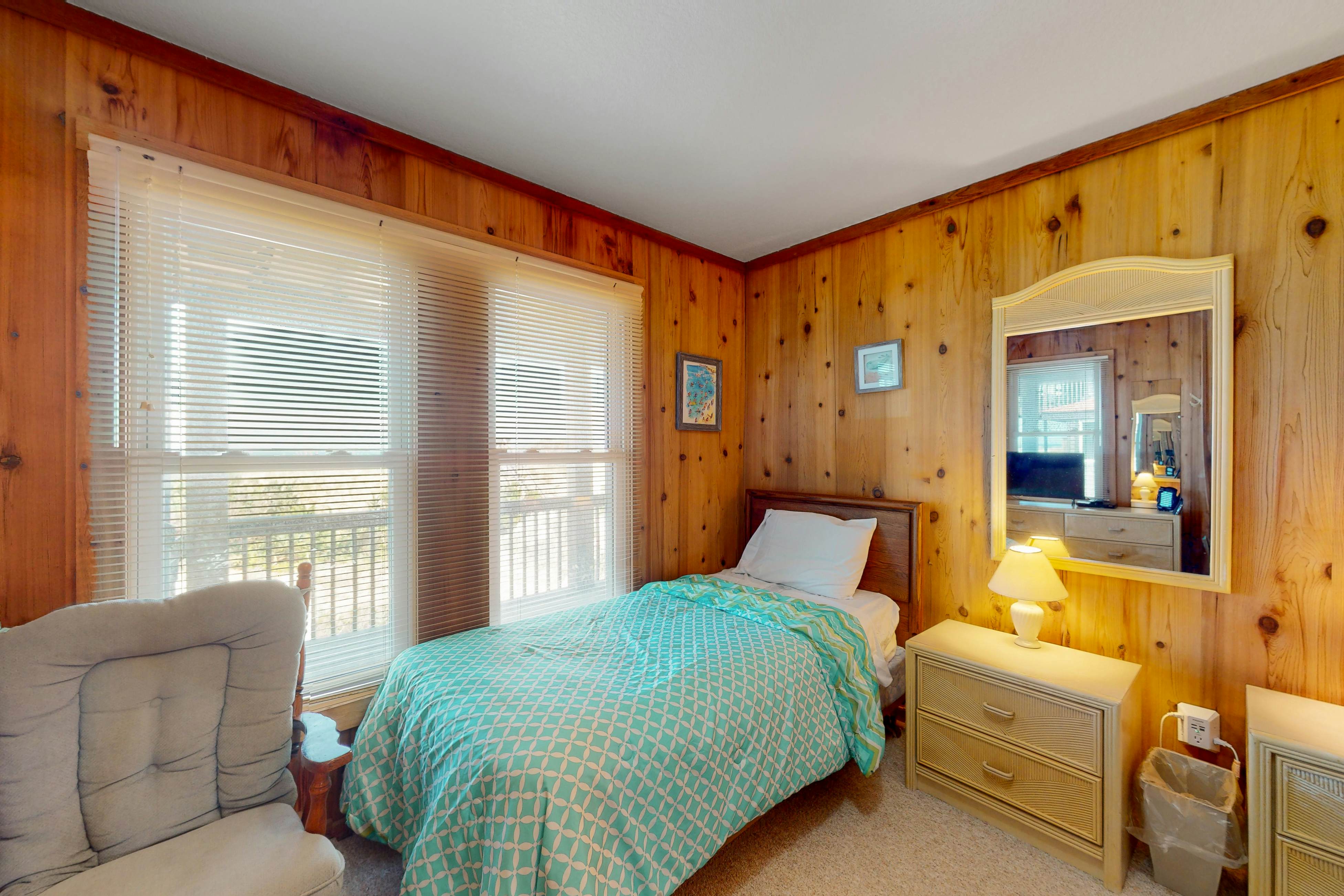 AVKS25 Captain's Quarters  #5-2