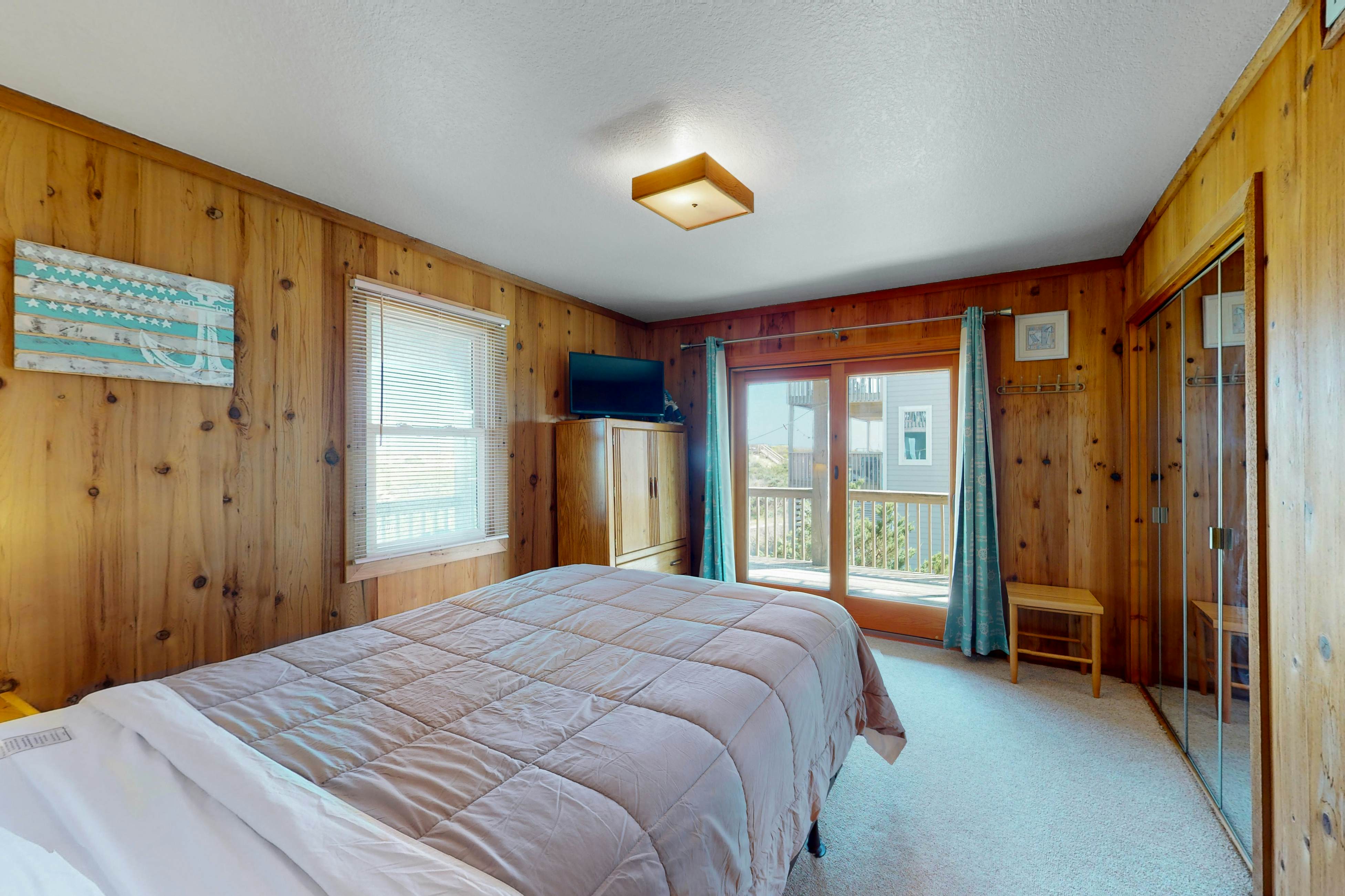 AVKS25 Captain's Quarters  #5-2