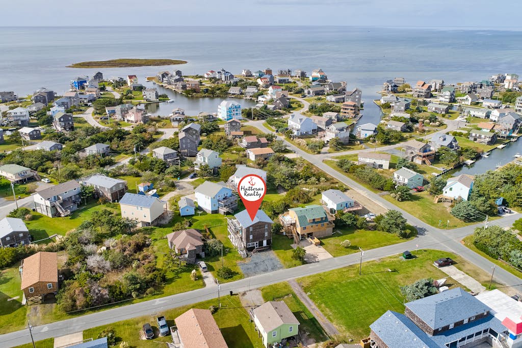 Tarpon Drive Hideaway: dog-friendly duplex with balcony