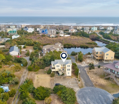 WV06 Breakwater Beach