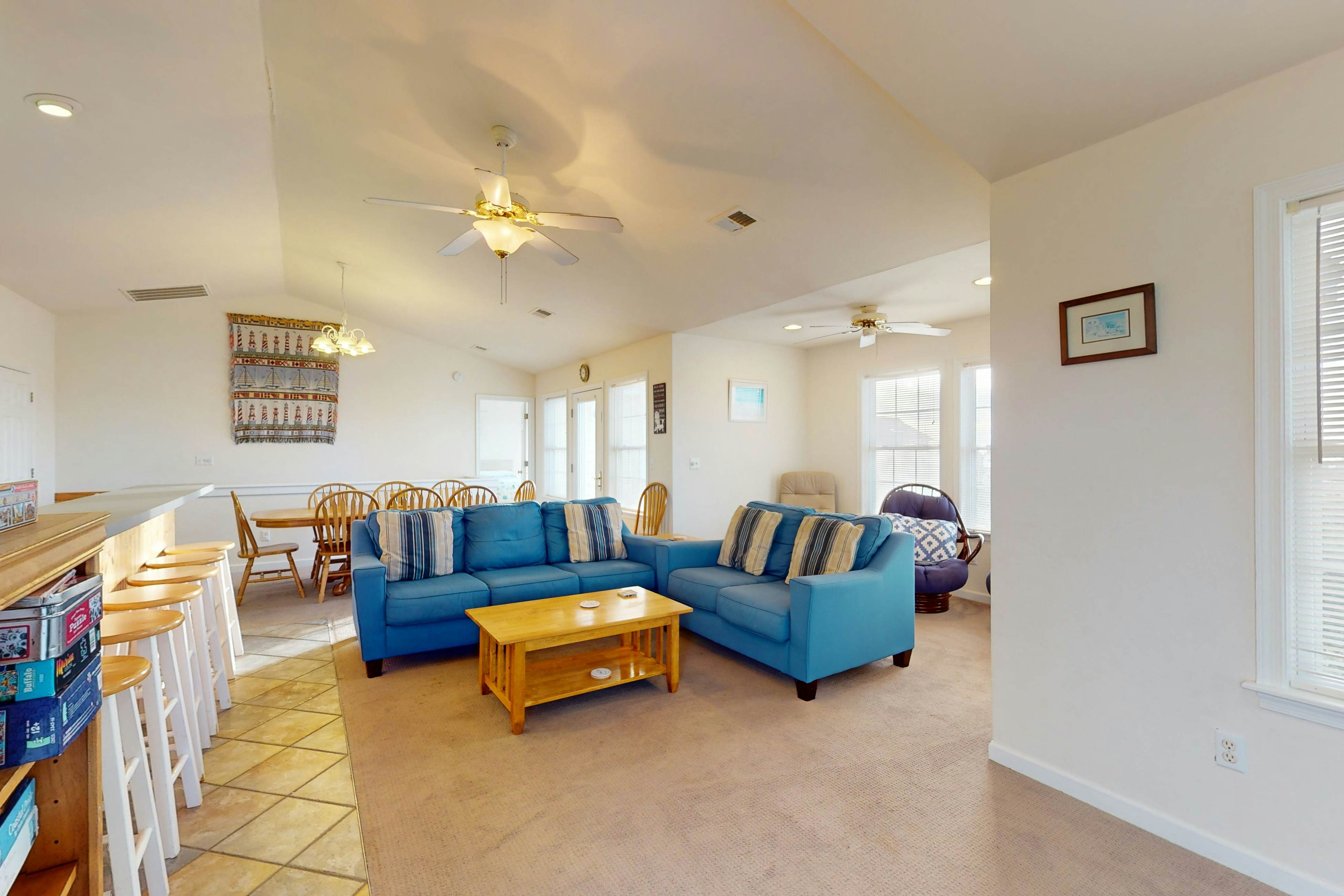 WV06 Breakwater Beach