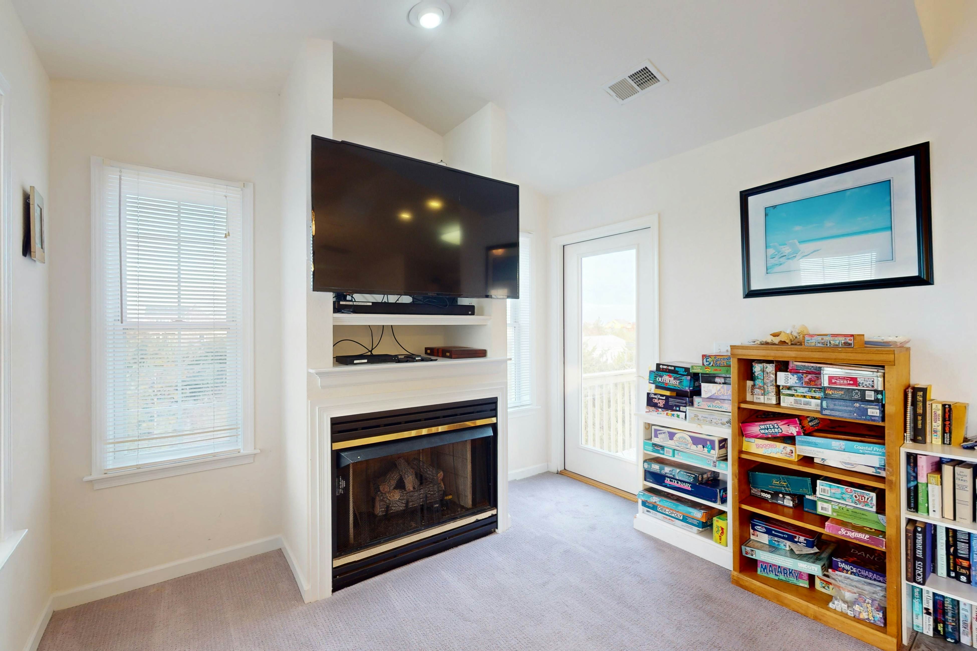 WV06 Breakwater Beach