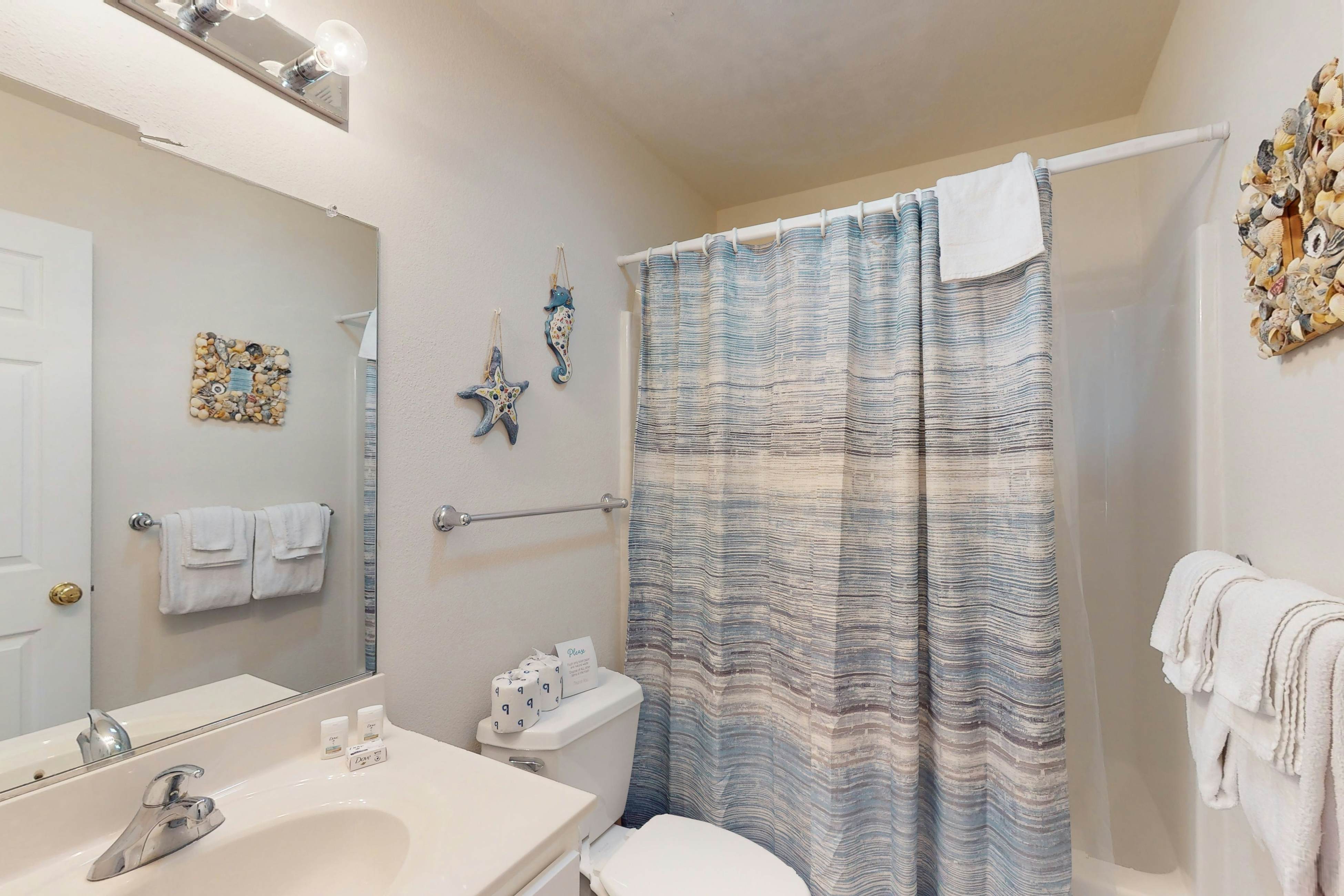 WV06 Breakwater Beach