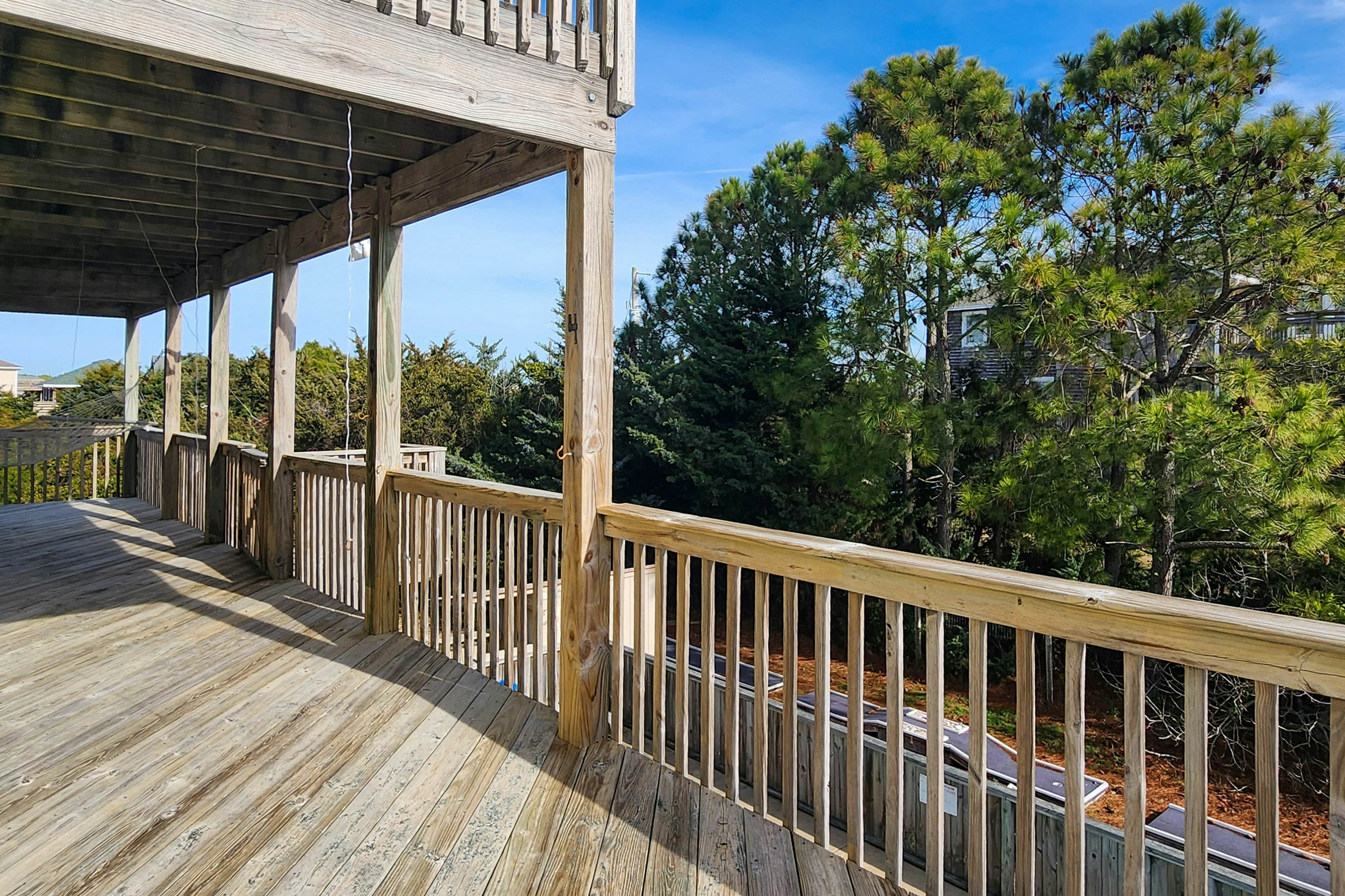 WV06 Breakwater Beach