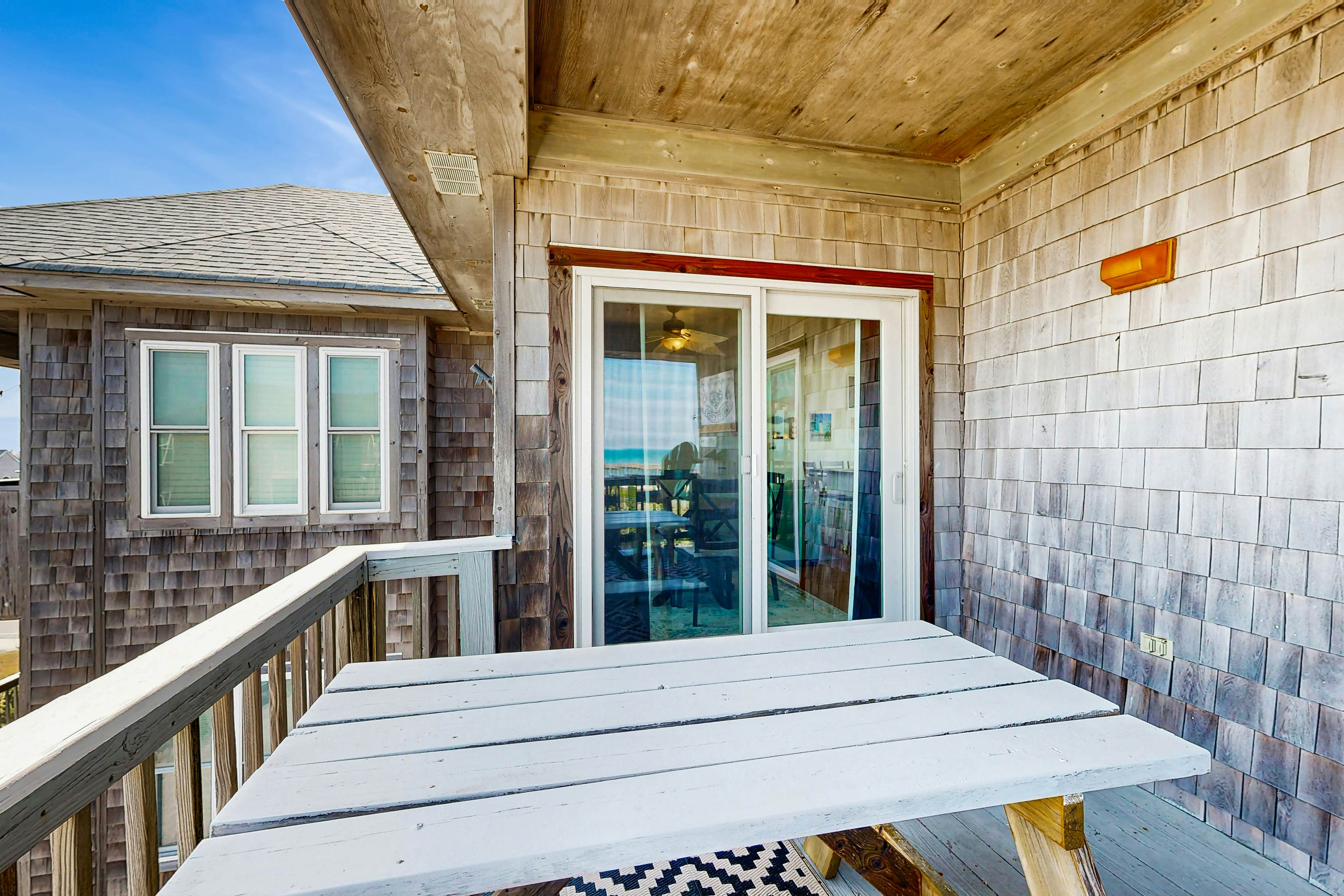 AVIC338 Waves Crest 338 IC