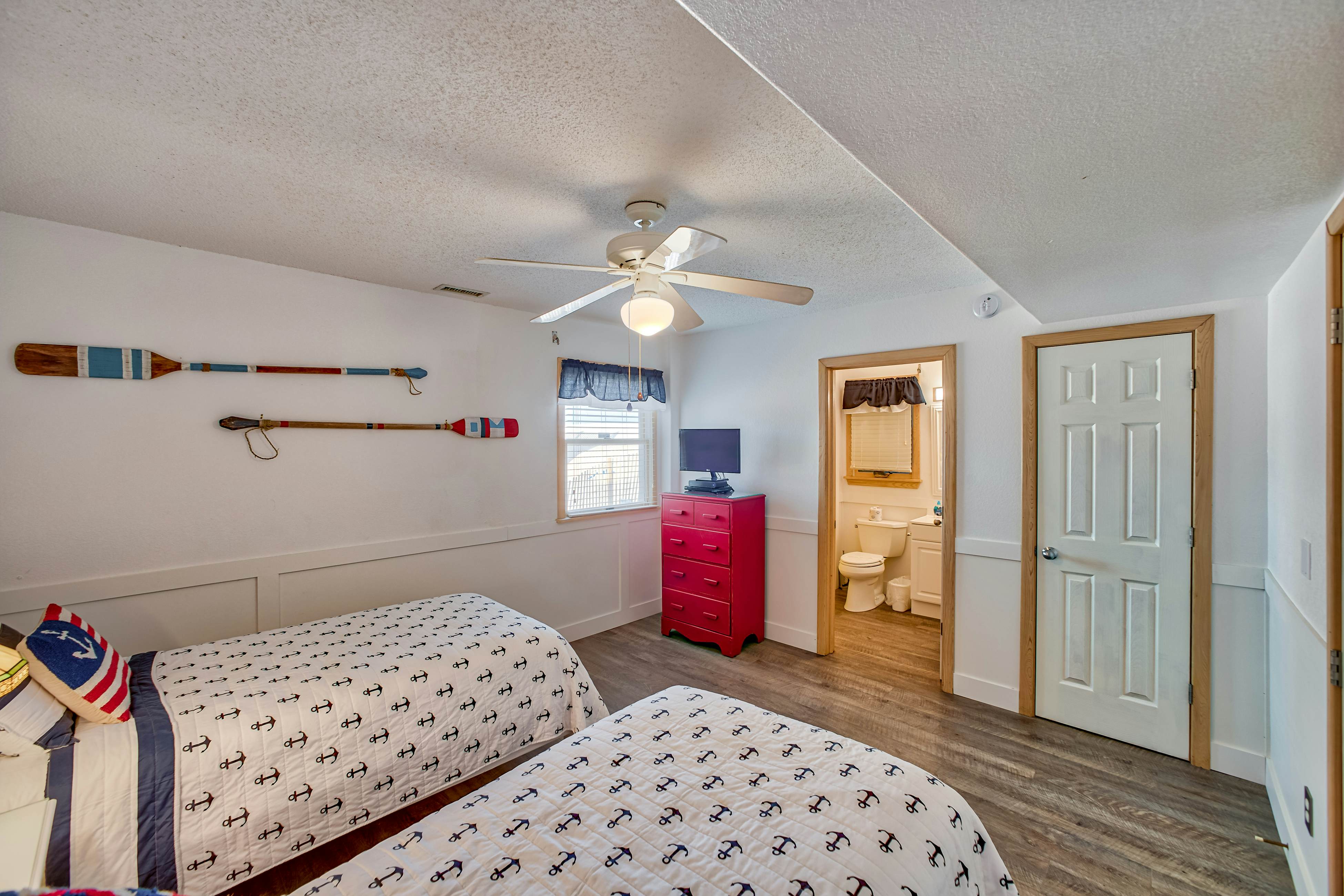 AV192 The Sand Jewel