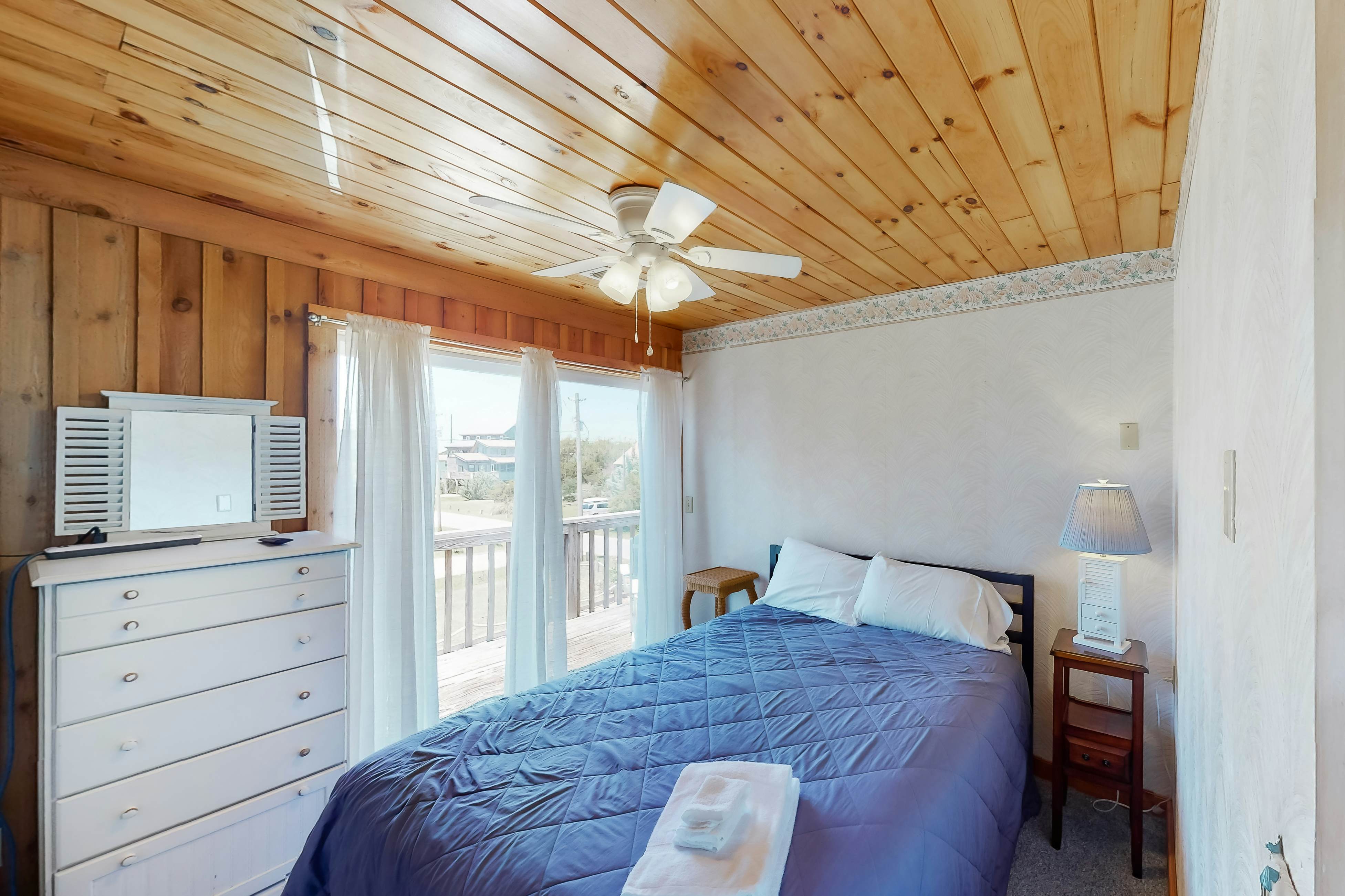 WVWSN23 44 Seashells