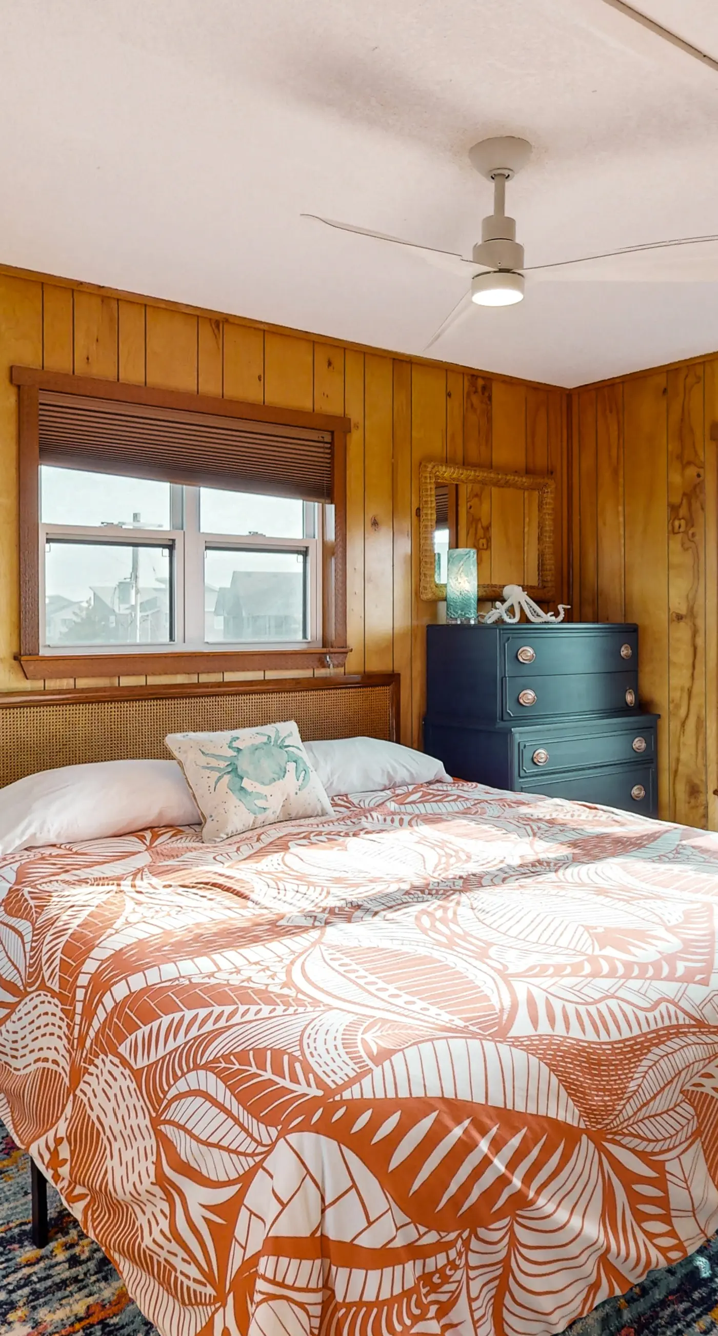 AV38 Tree House 38