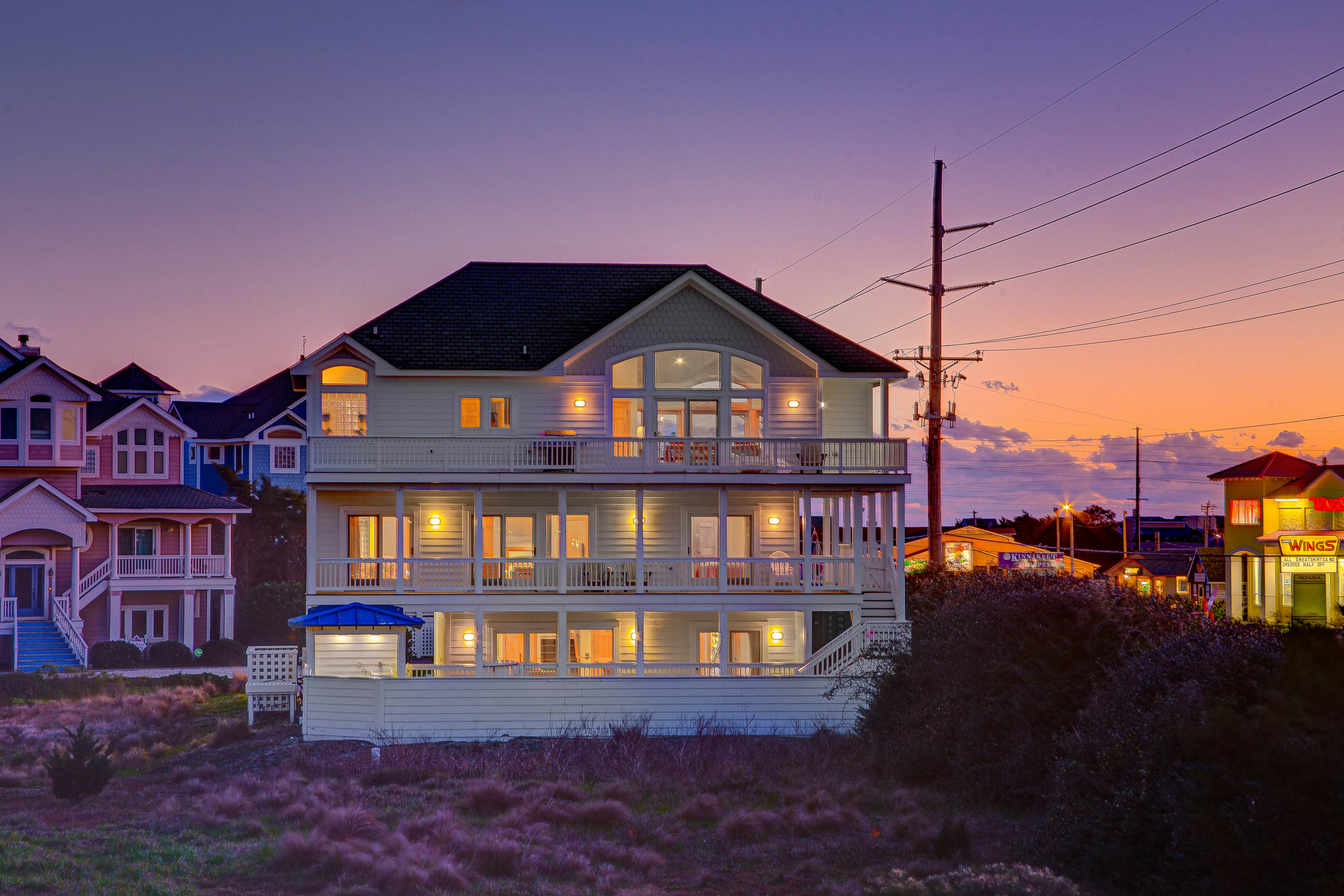 AVLE796 The Shark Tank 796